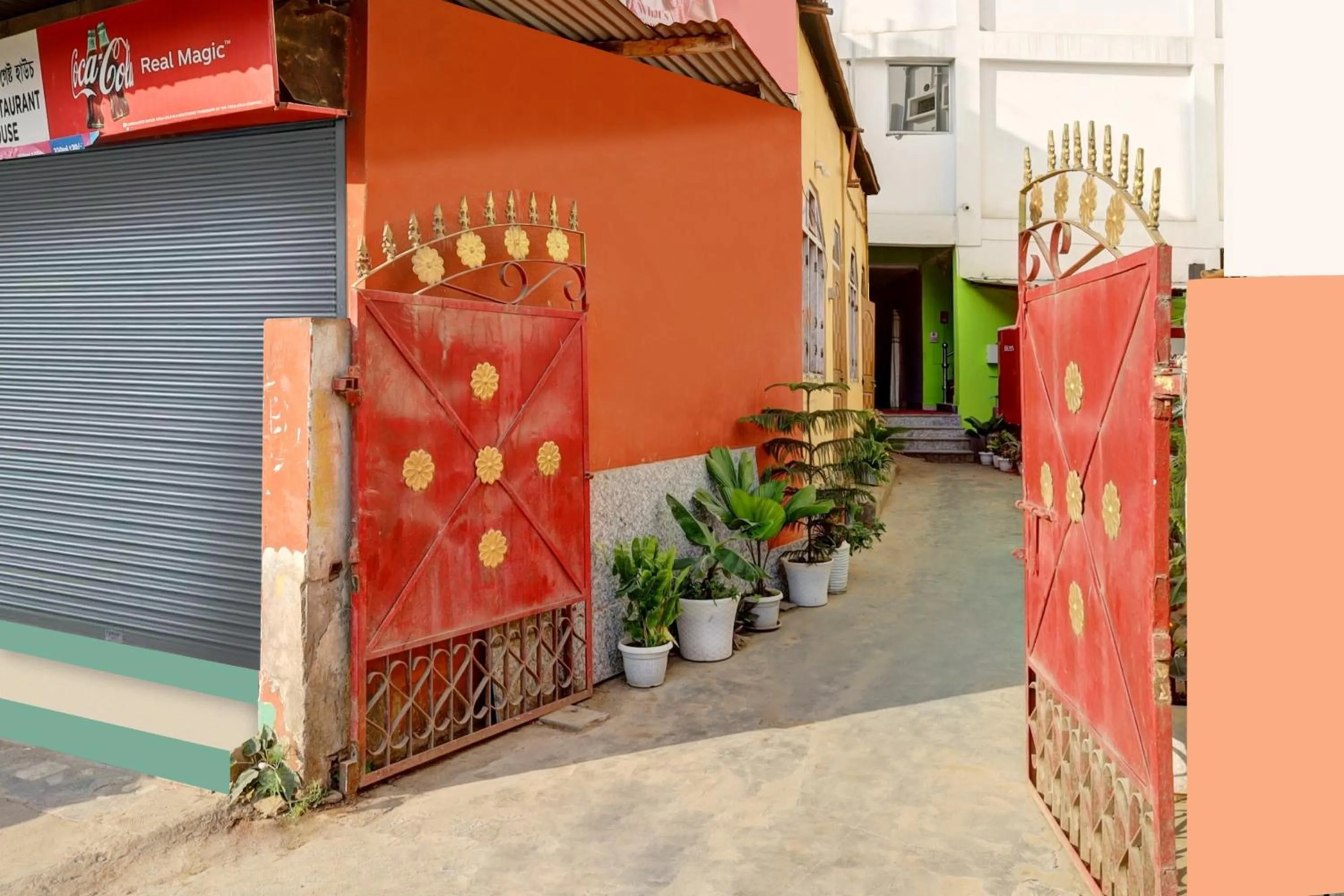 Facade/entrance in Hotel O Maa Bharati