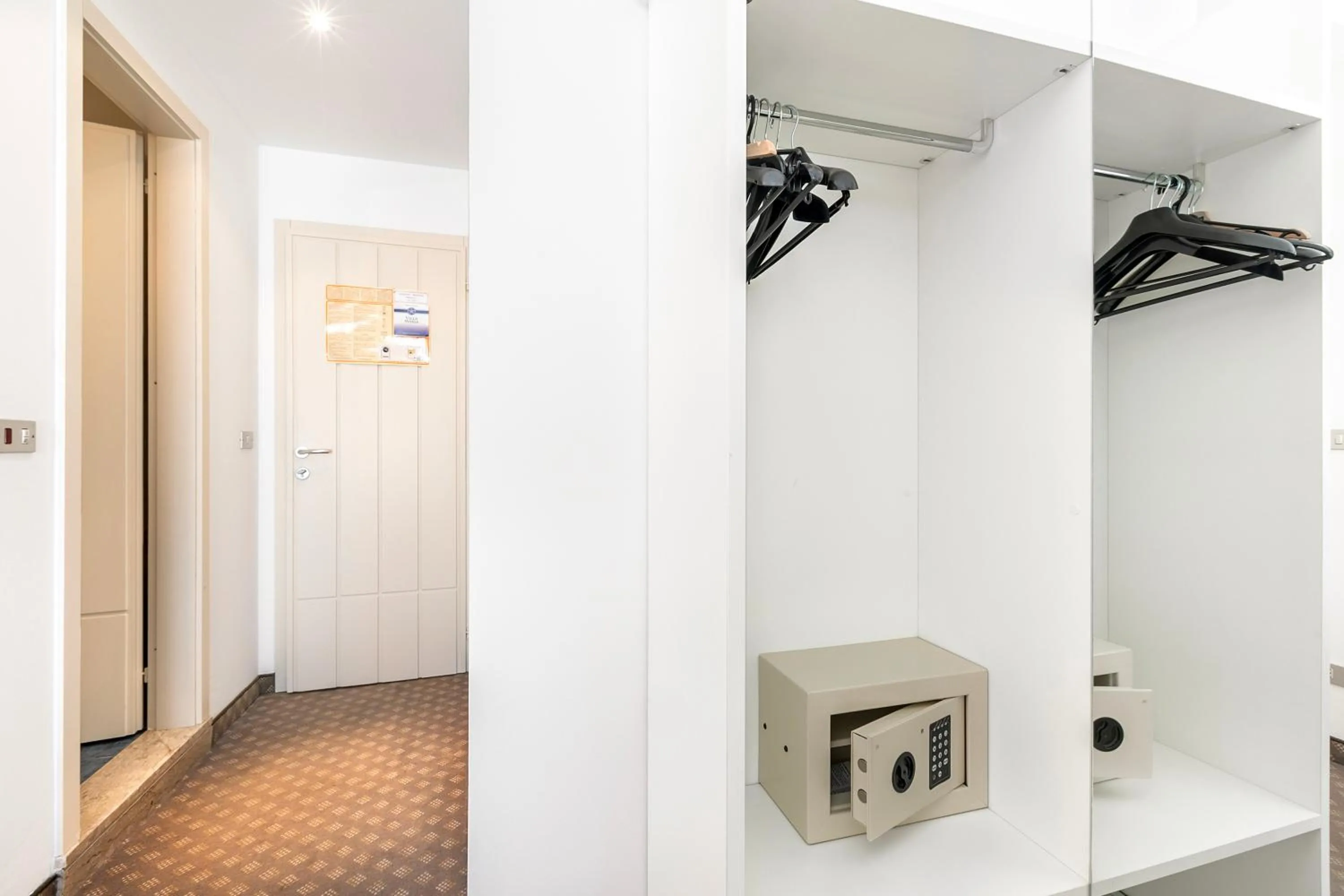 locker in Bike & Wind Hotel Villa Maria