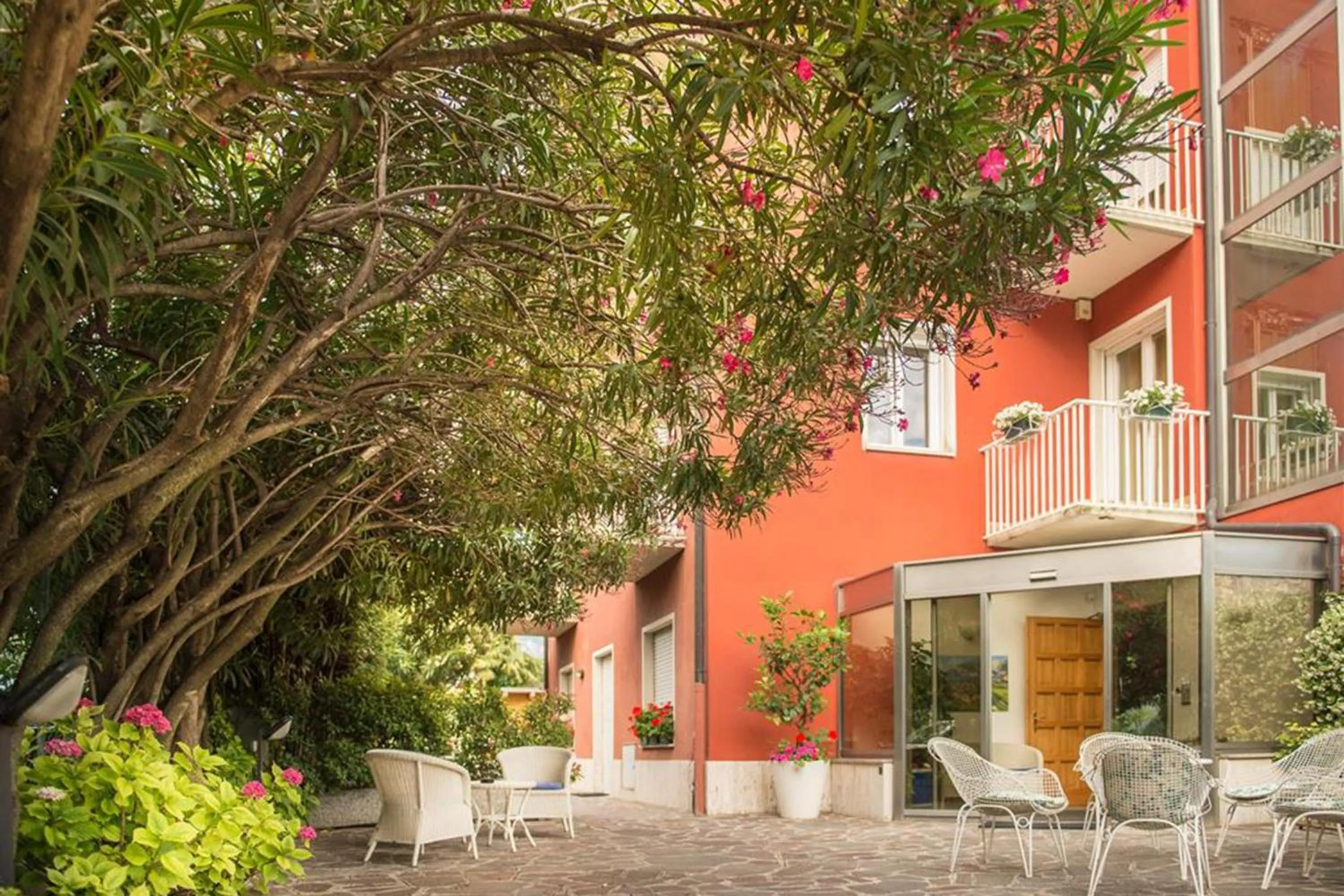 Property building in Bike & Wind Hotel Villa Maria