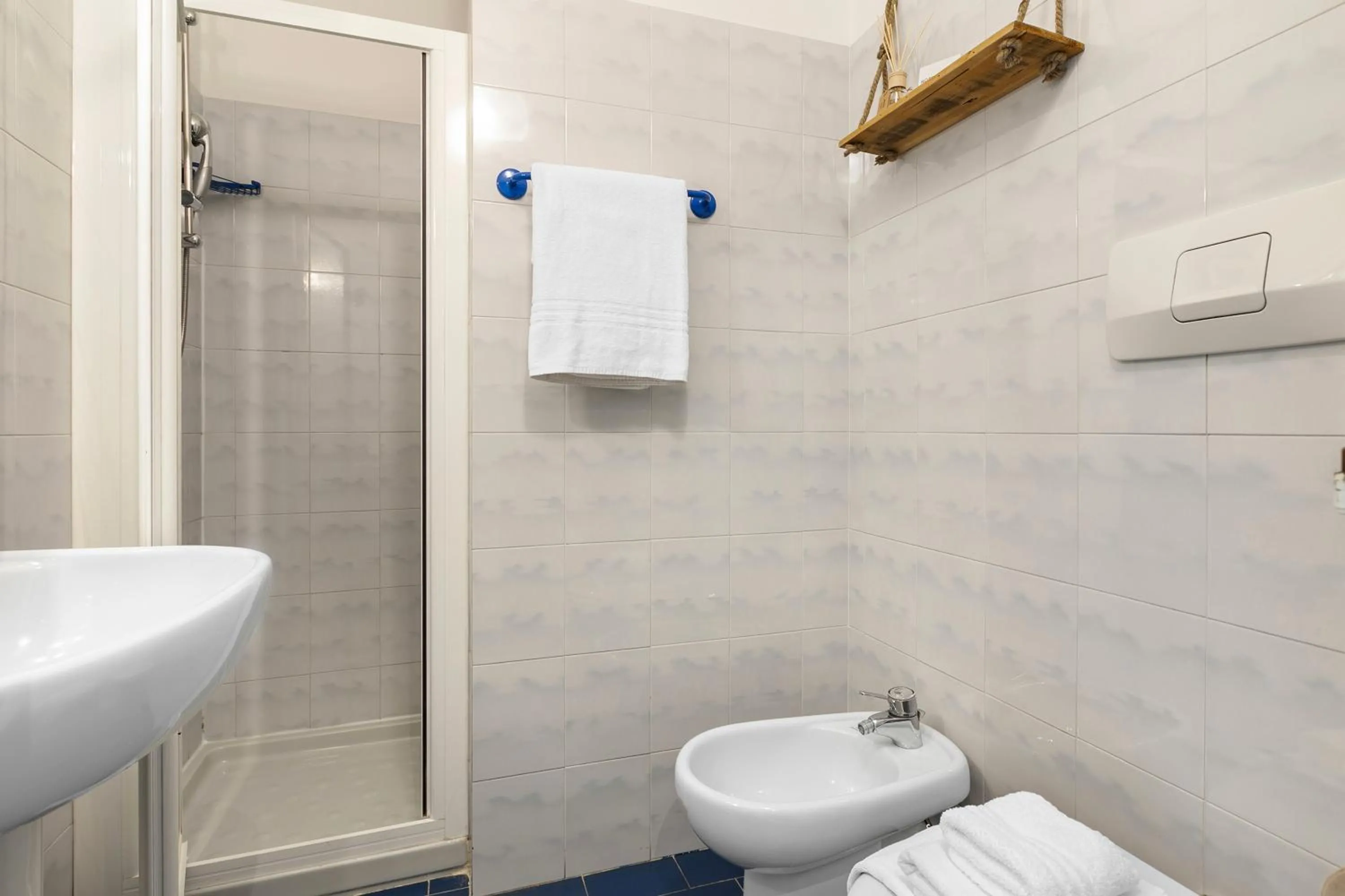 Bathroom in Bike & Wind Hotel Villa Maria