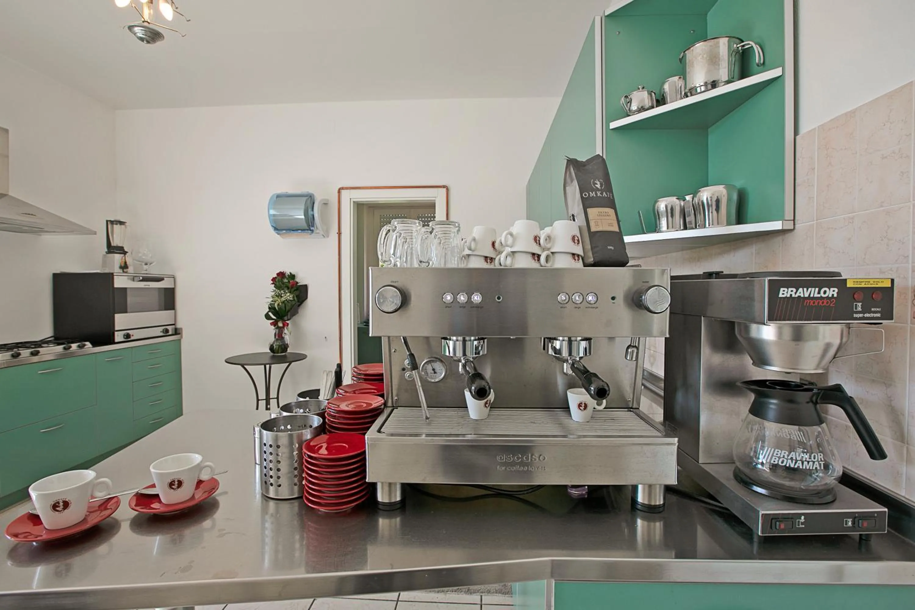 Coffee/tea facilities in Bike & Wind Hotel Villa Maria