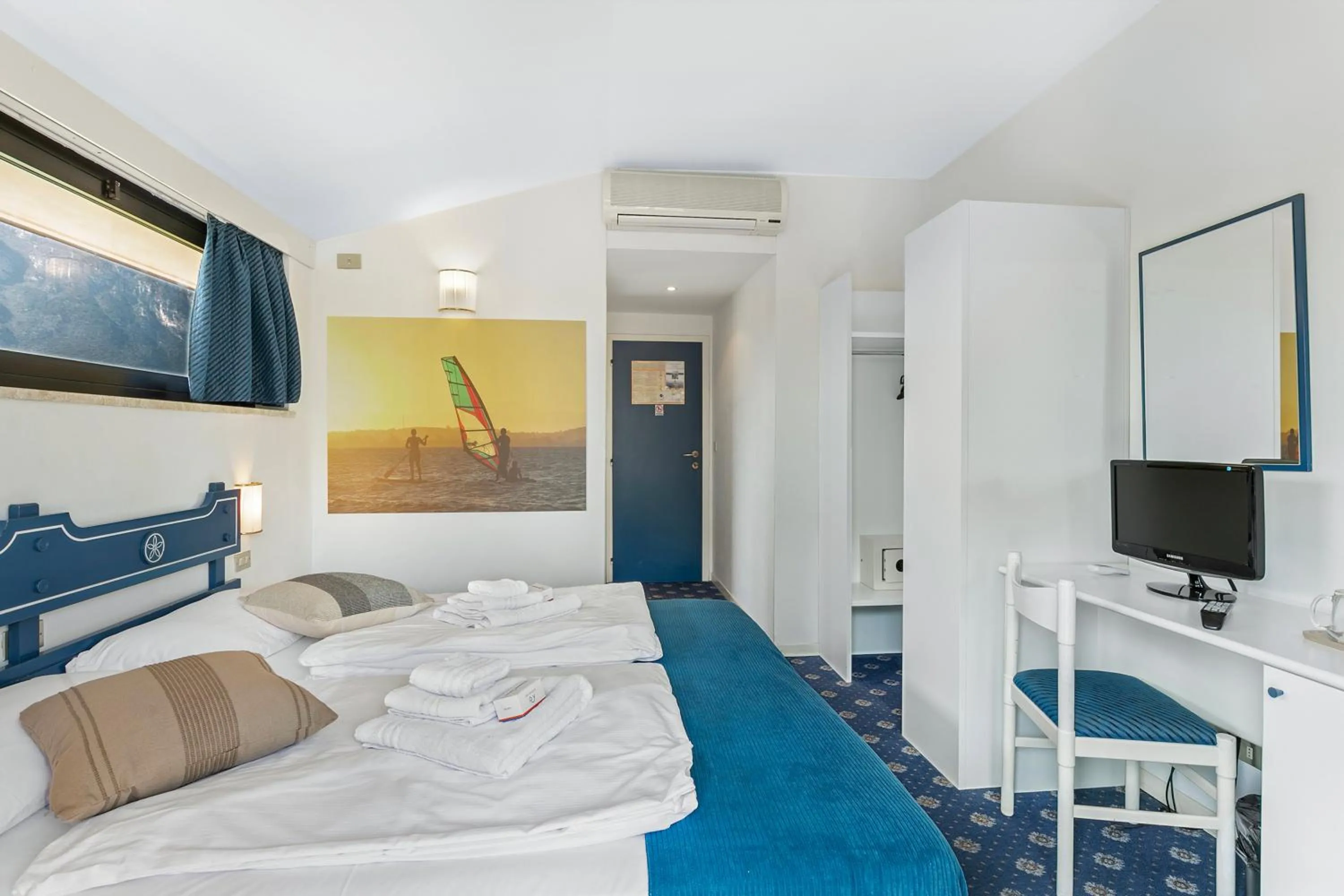 TV and multimedia, Bed in Bike & Wind Hotel Villa Maria
