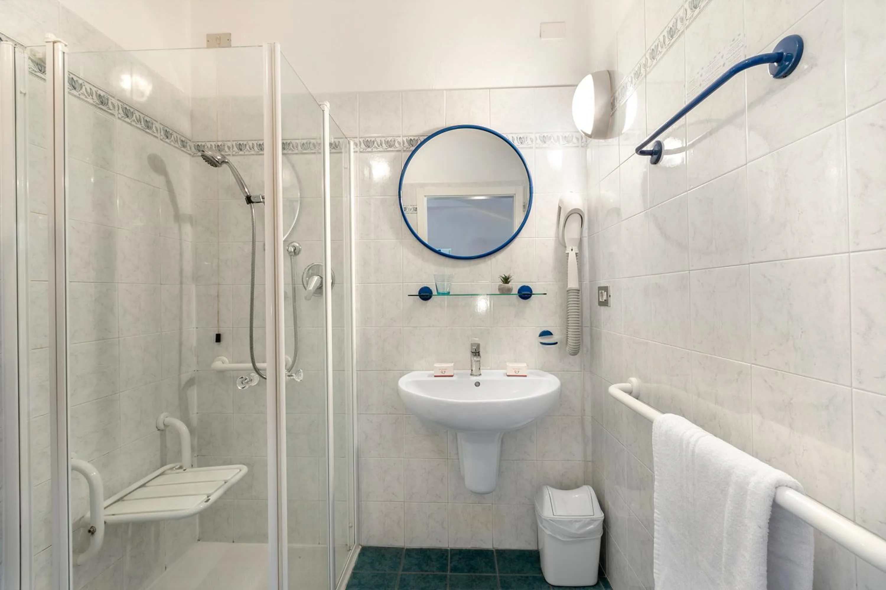 Bathroom in Bike & Wind Hotel Villa Maria