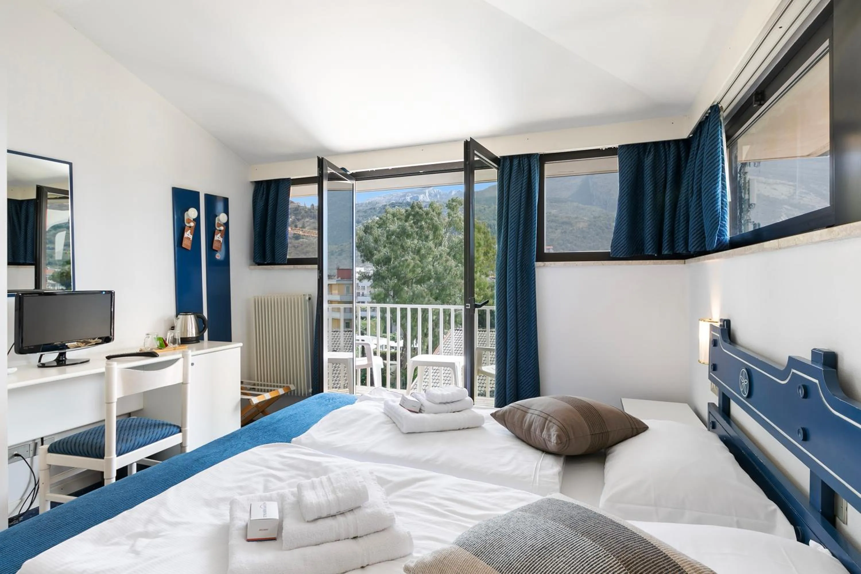 TV and multimedia, Bed in Bike & Wind Hotel Villa Maria