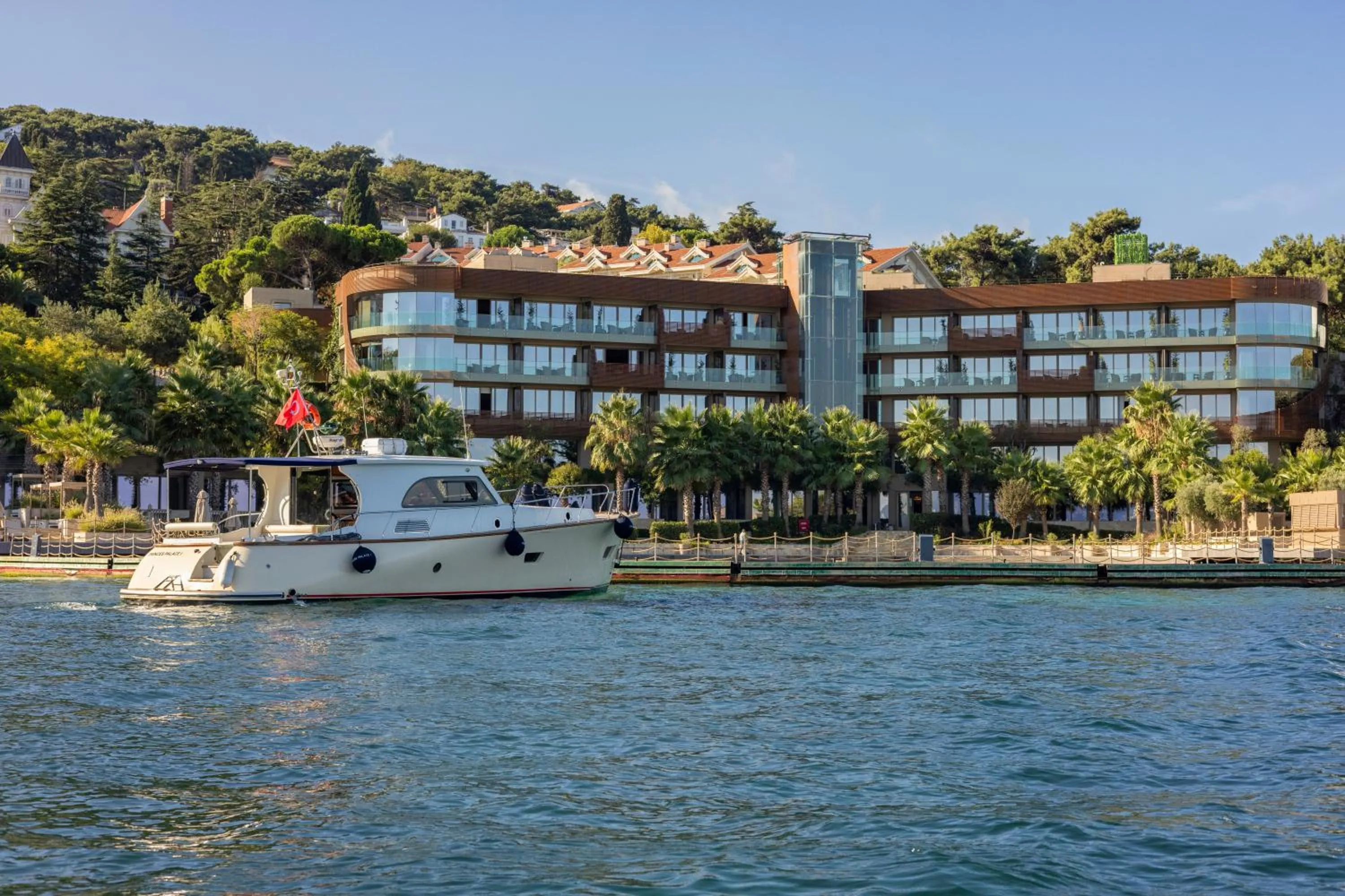 Property building in Princes' Palace Resort, Buyukada