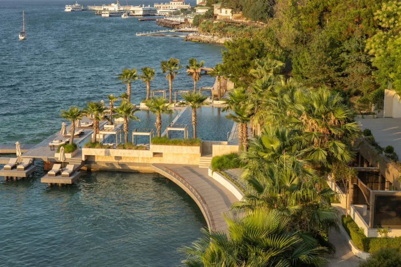 Property building in Princes' Palace Resort, Buyukada Property building in Princes' Palace Resort, Buyukada