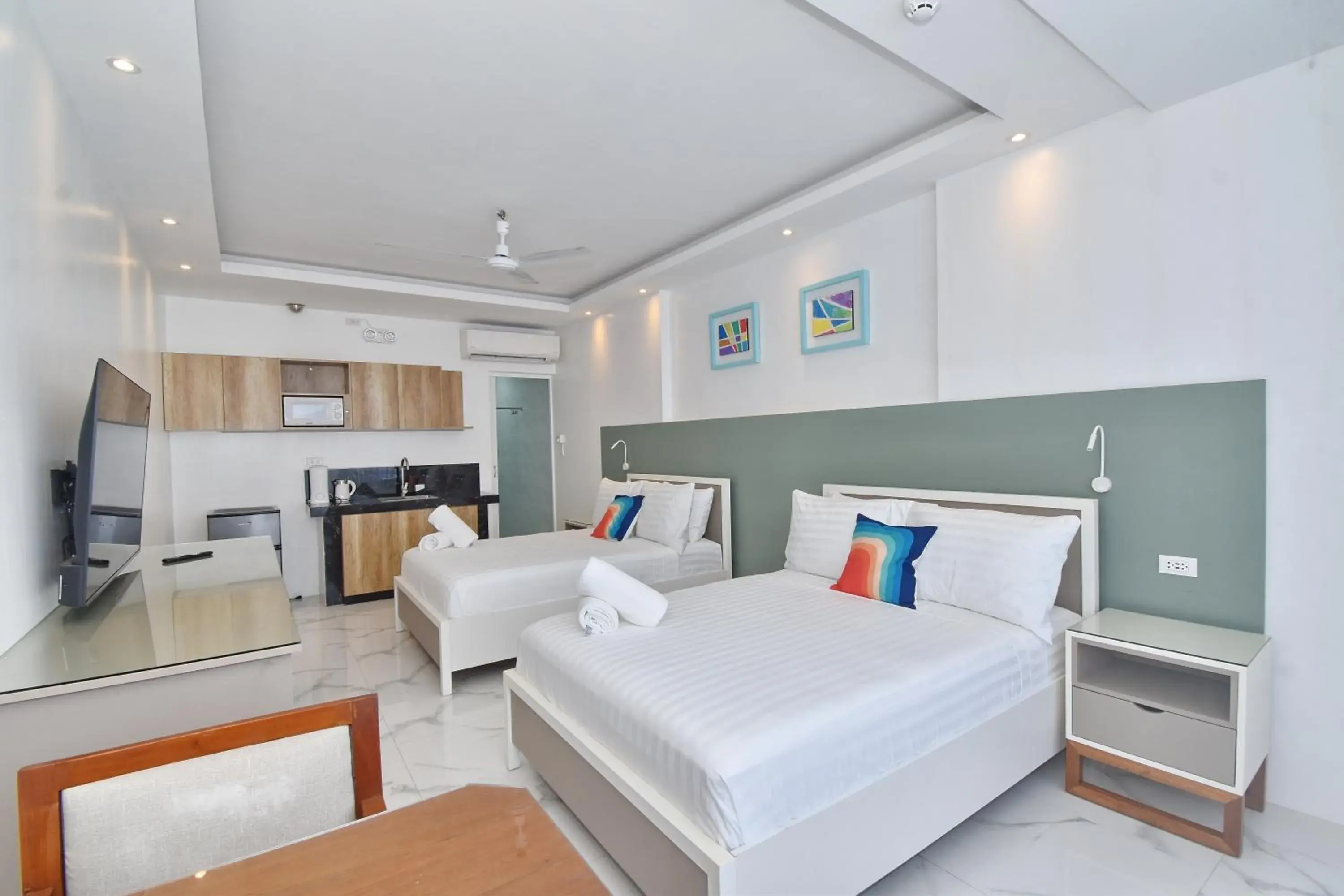 TV and multimedia, Bed in Bale Mi Boracay TV and multimedia, Bed in Bale Mi Boracay