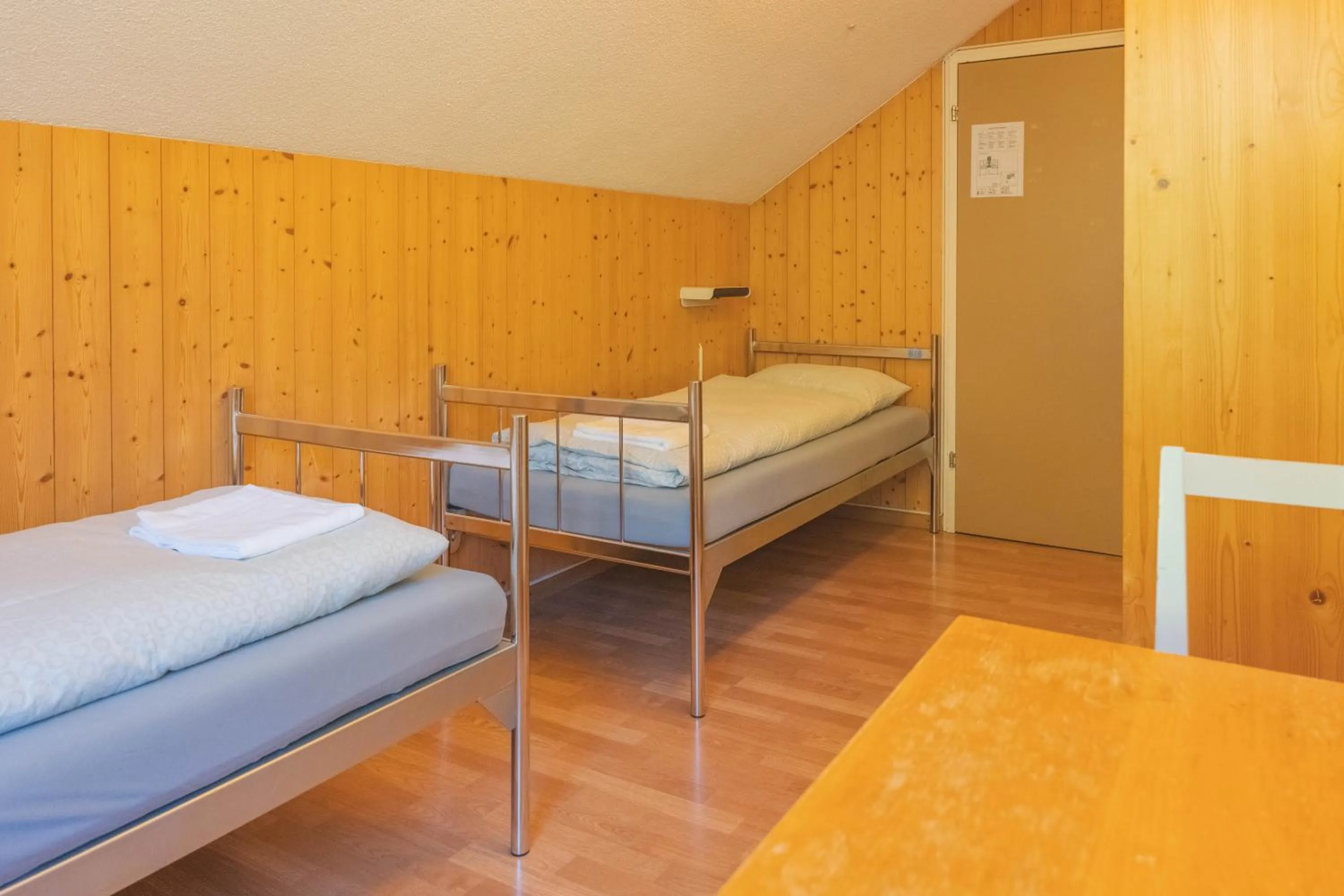 Photo of the whole room, Bed in Engelberg Youth Hostel