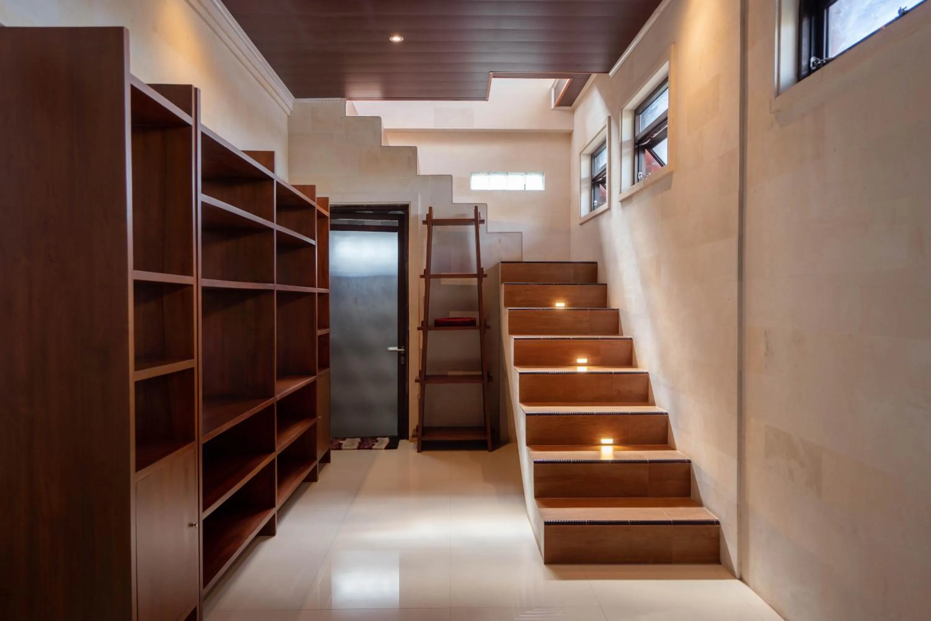 wardrobe in Tebluess Gianyar