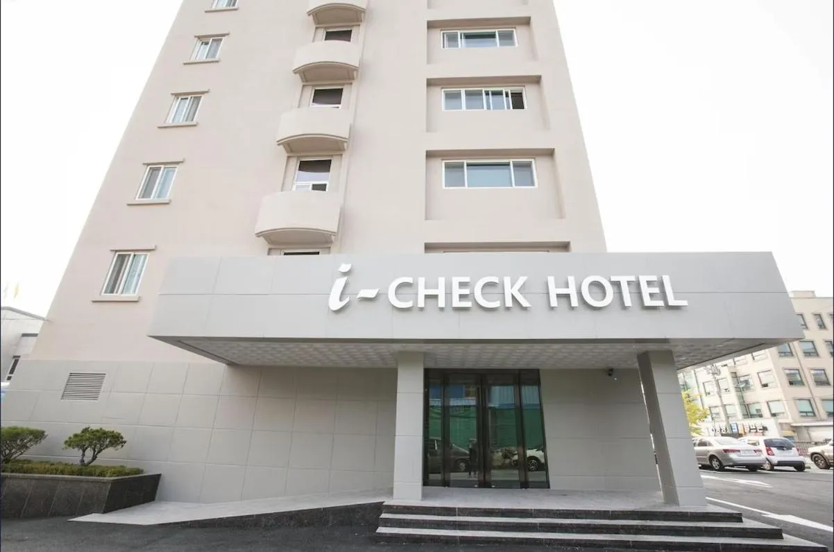Property building in I-check Hyunjin Hotel