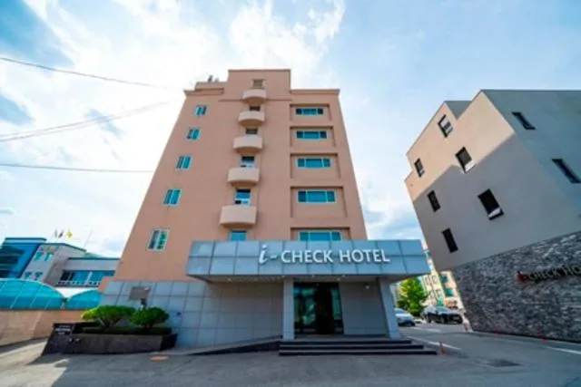 Property building in I-check Hyunjin Hotel