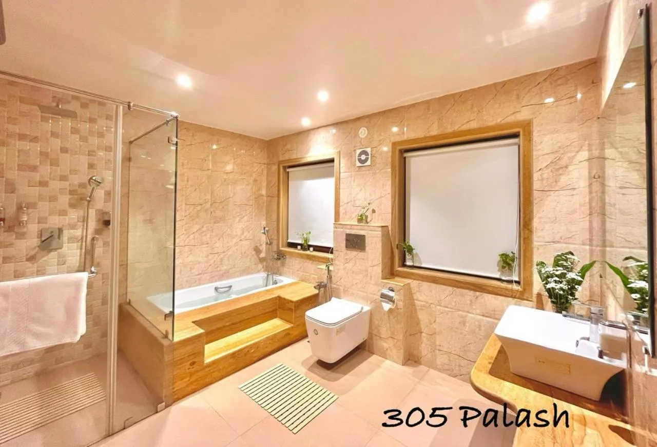 Bathroom in Beach Paradise Miramar Goa