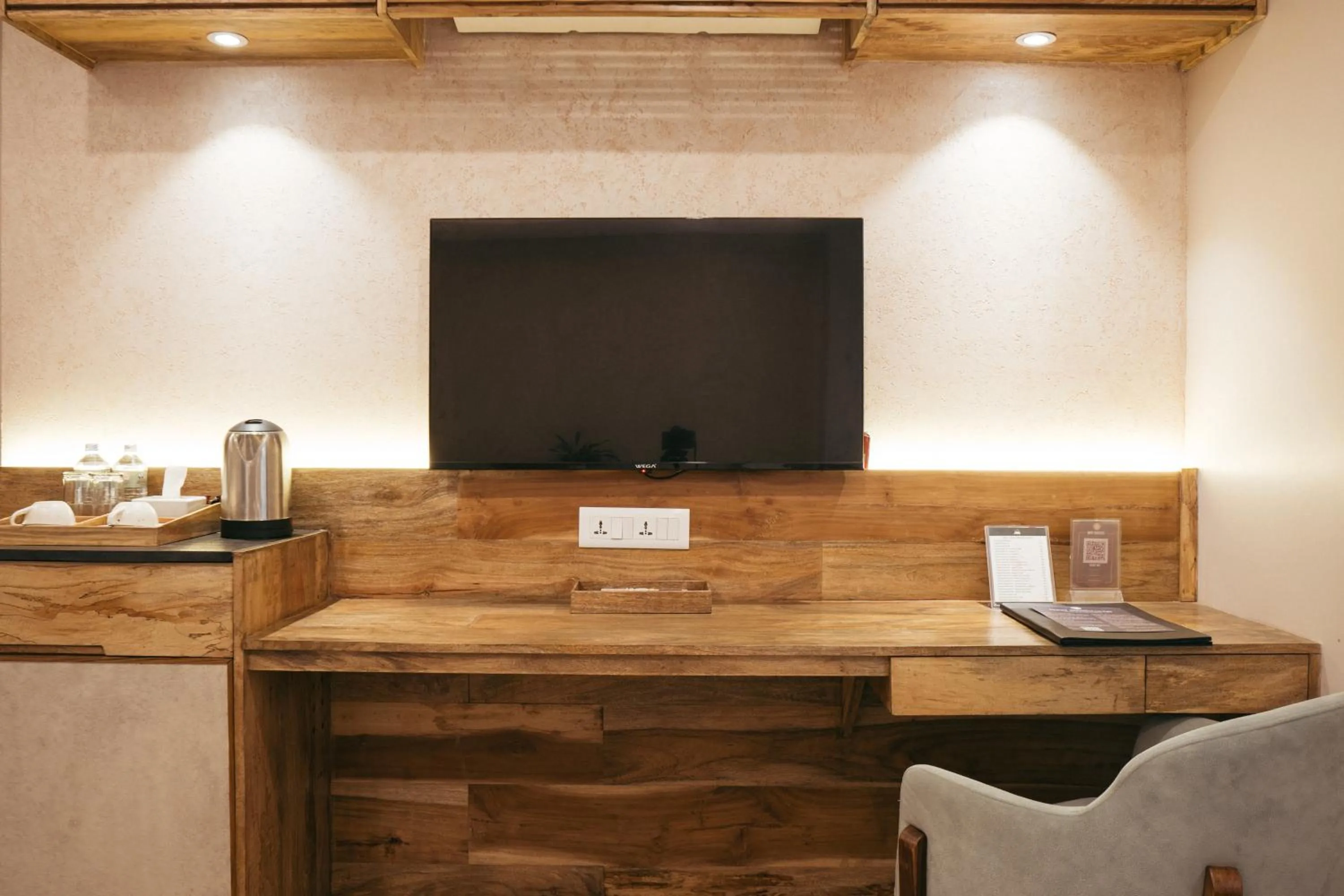 TV and multimedia in HOTEL BHRIKUTI TARA