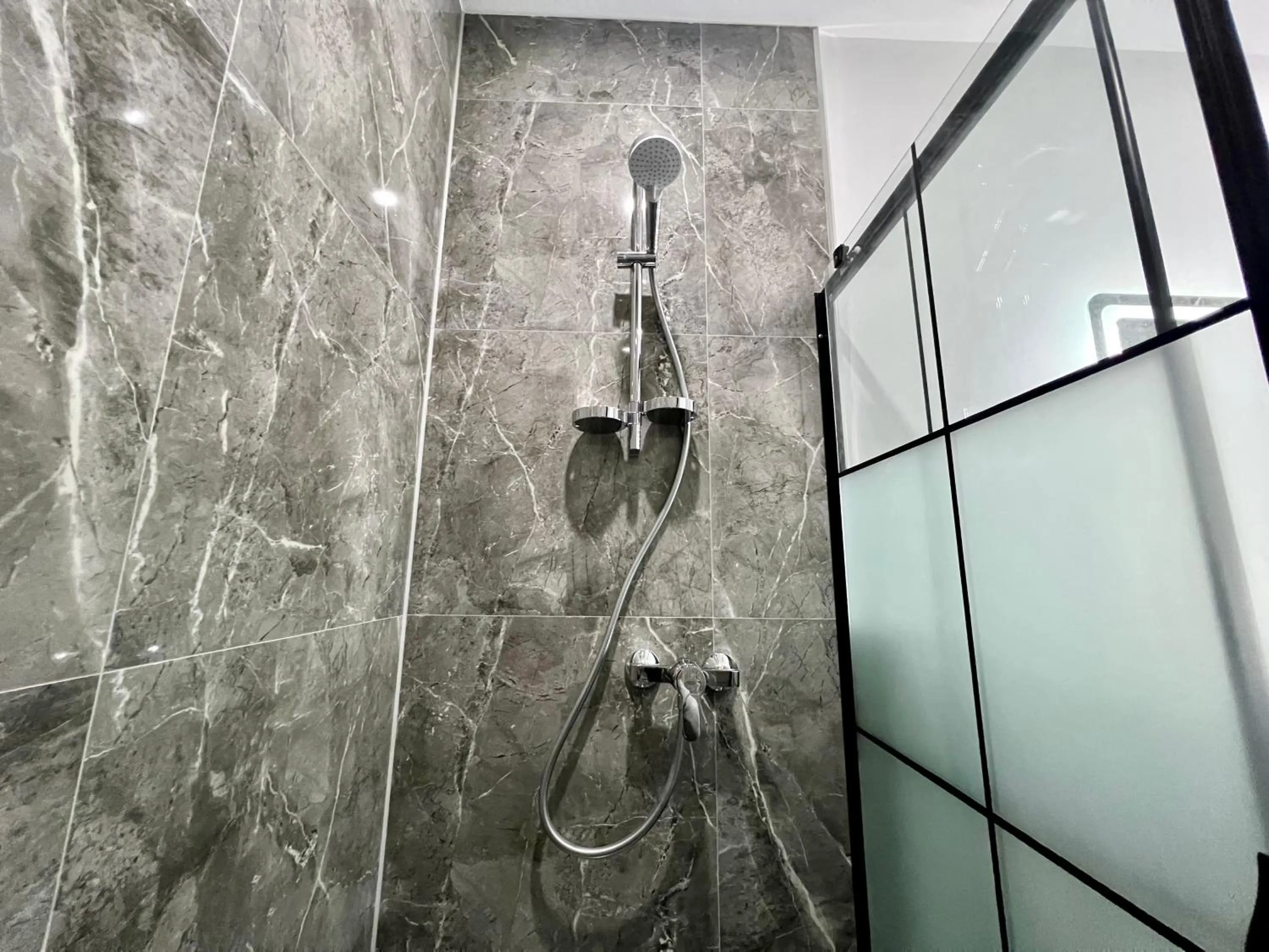Shower in Durmaz Hotel