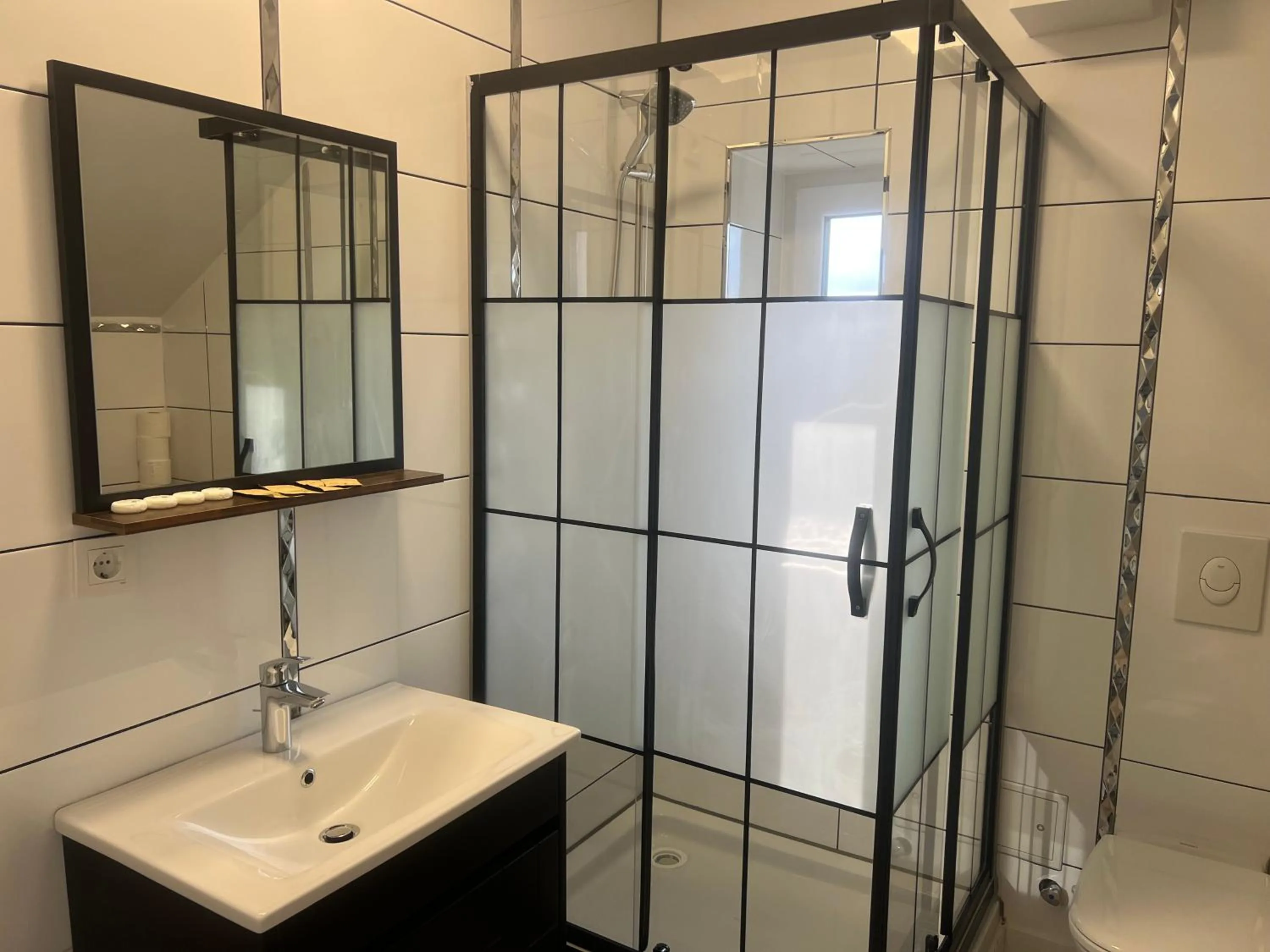 Shower in Durmaz Hotel