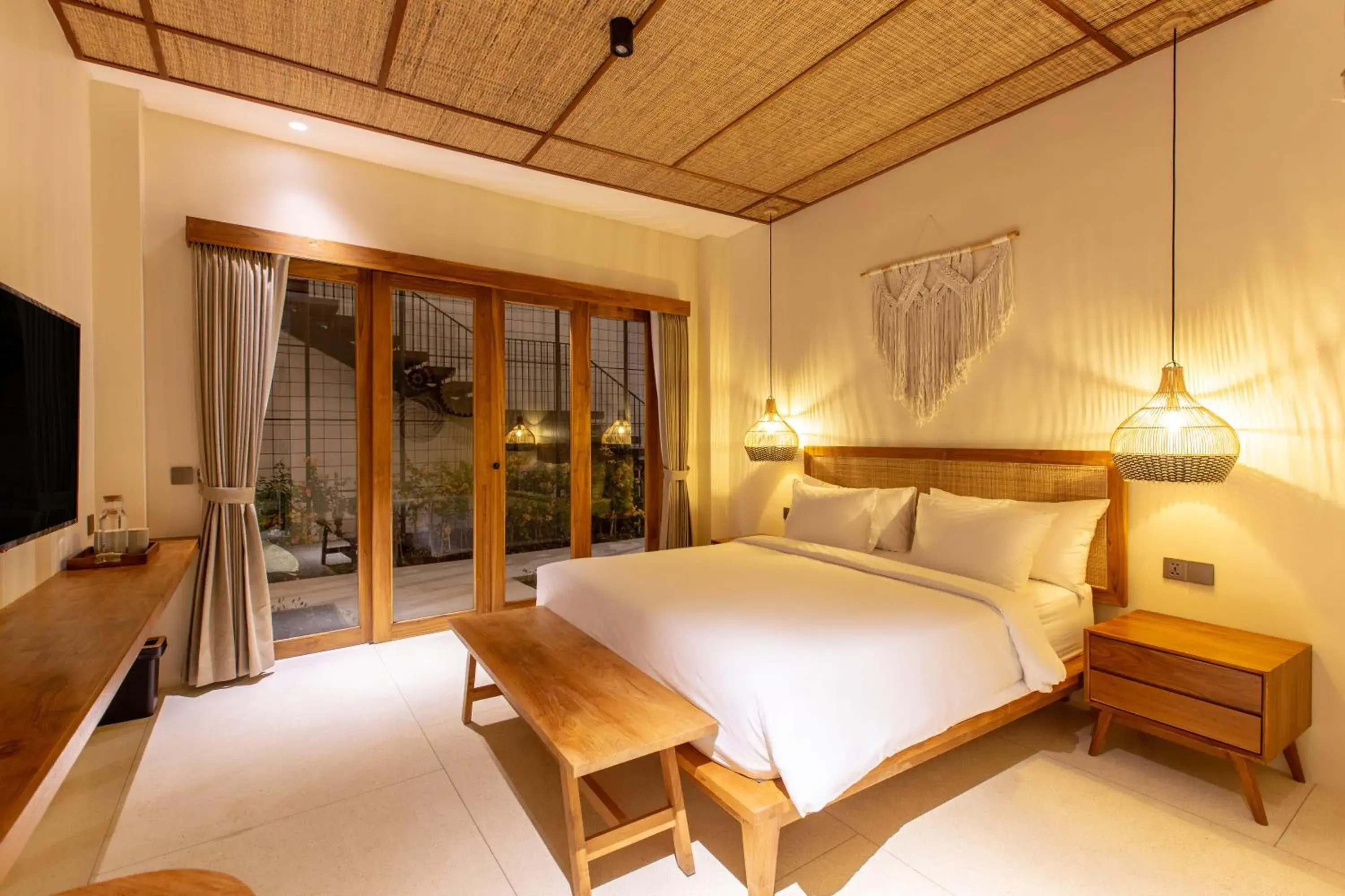 Bed in Bingin Sebelas Bed in Bingin Sebelas