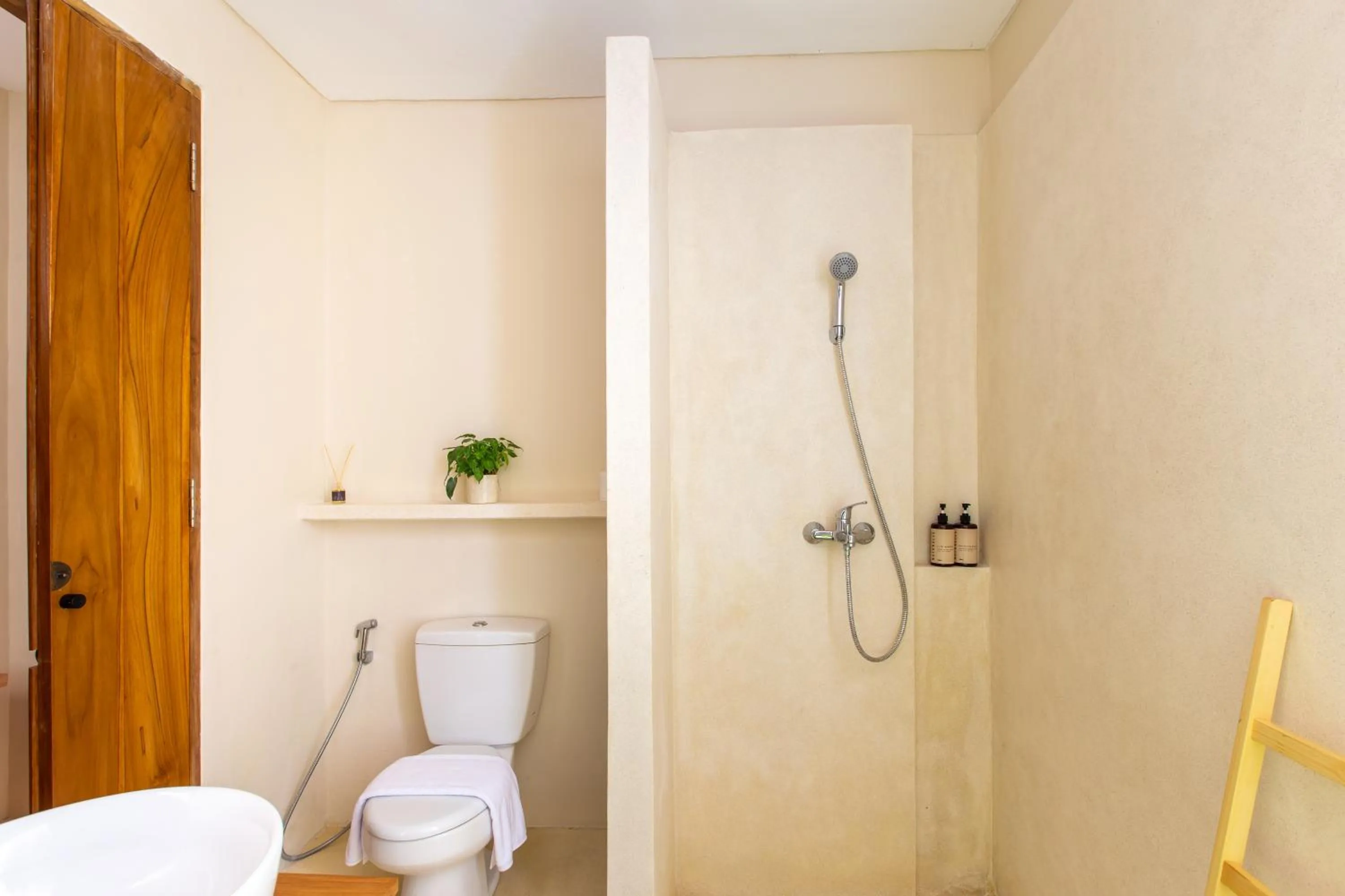 Toilet in Bingin Sebelas