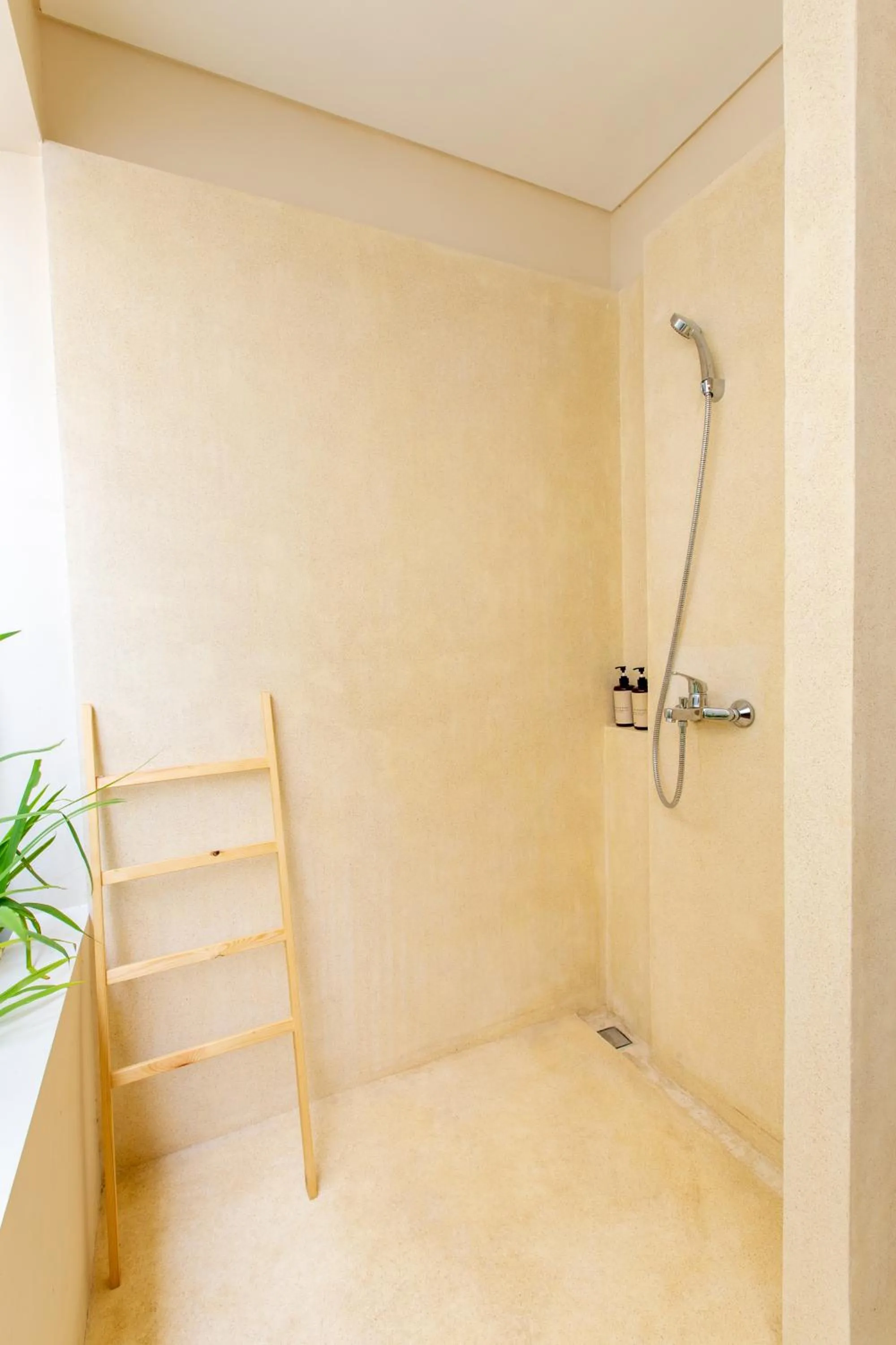 Toilet in Bingin Sebelas