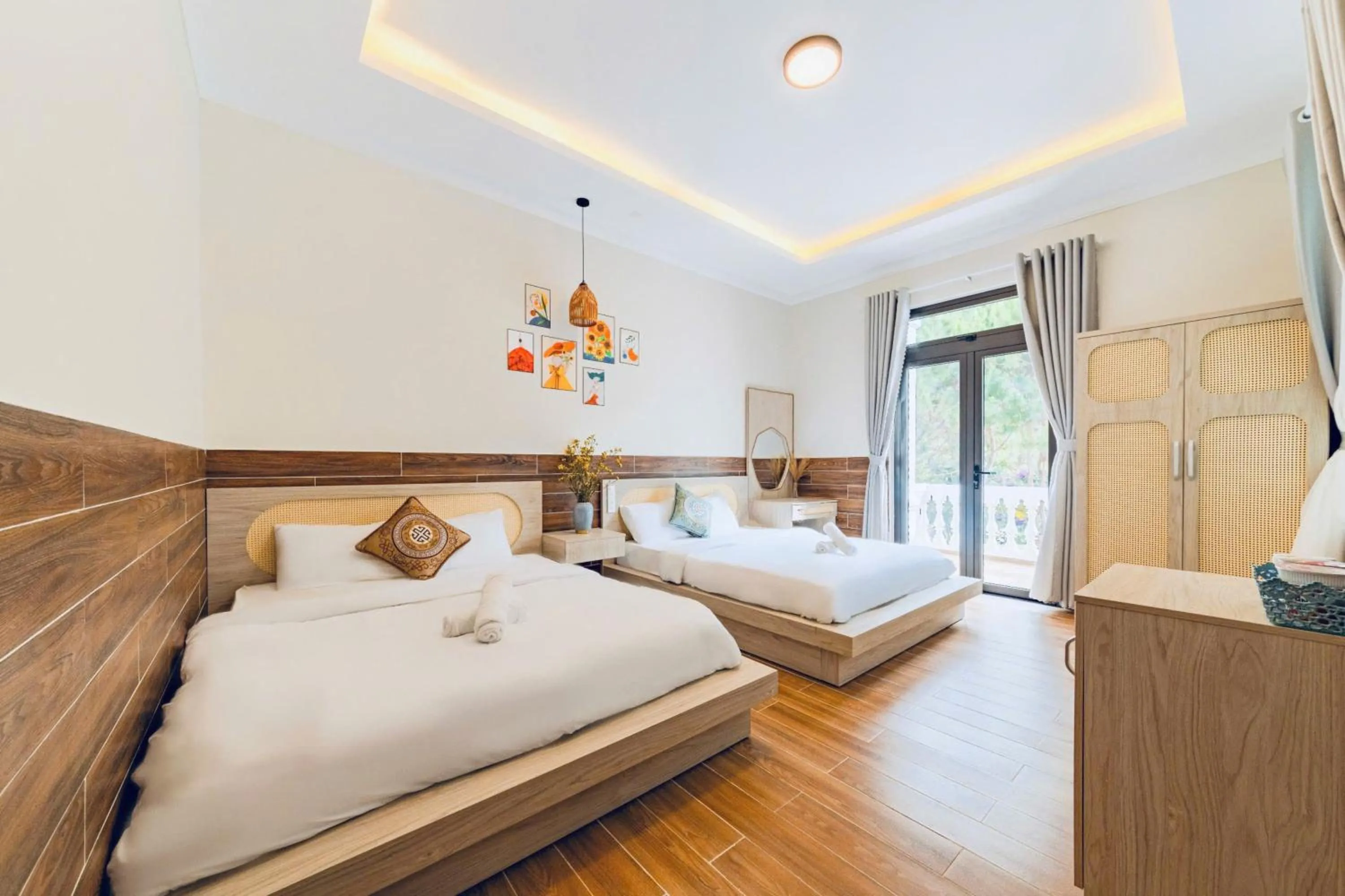 Bed in White Villa Đà Lạt