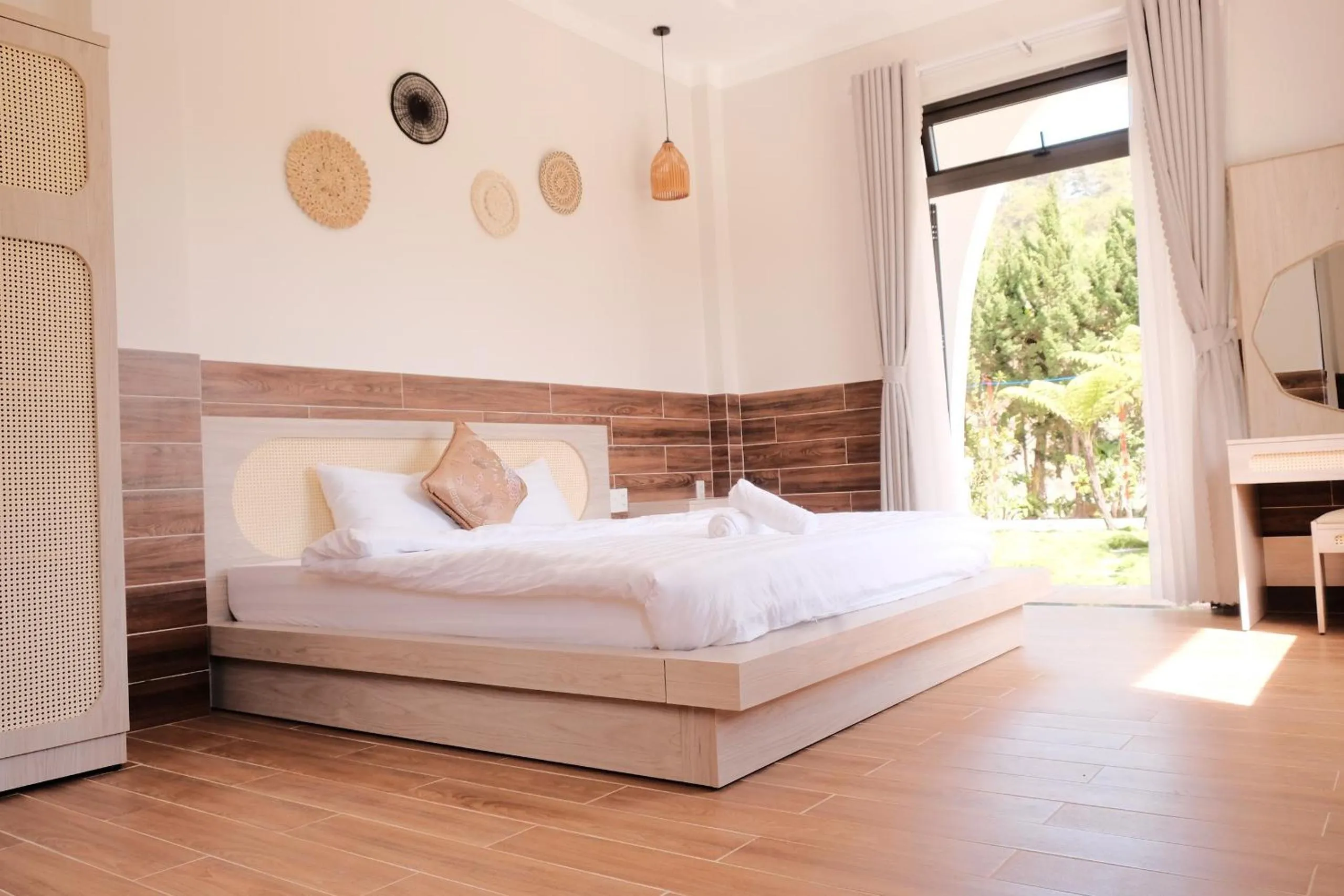 Bed in White Villa Đà Lạt