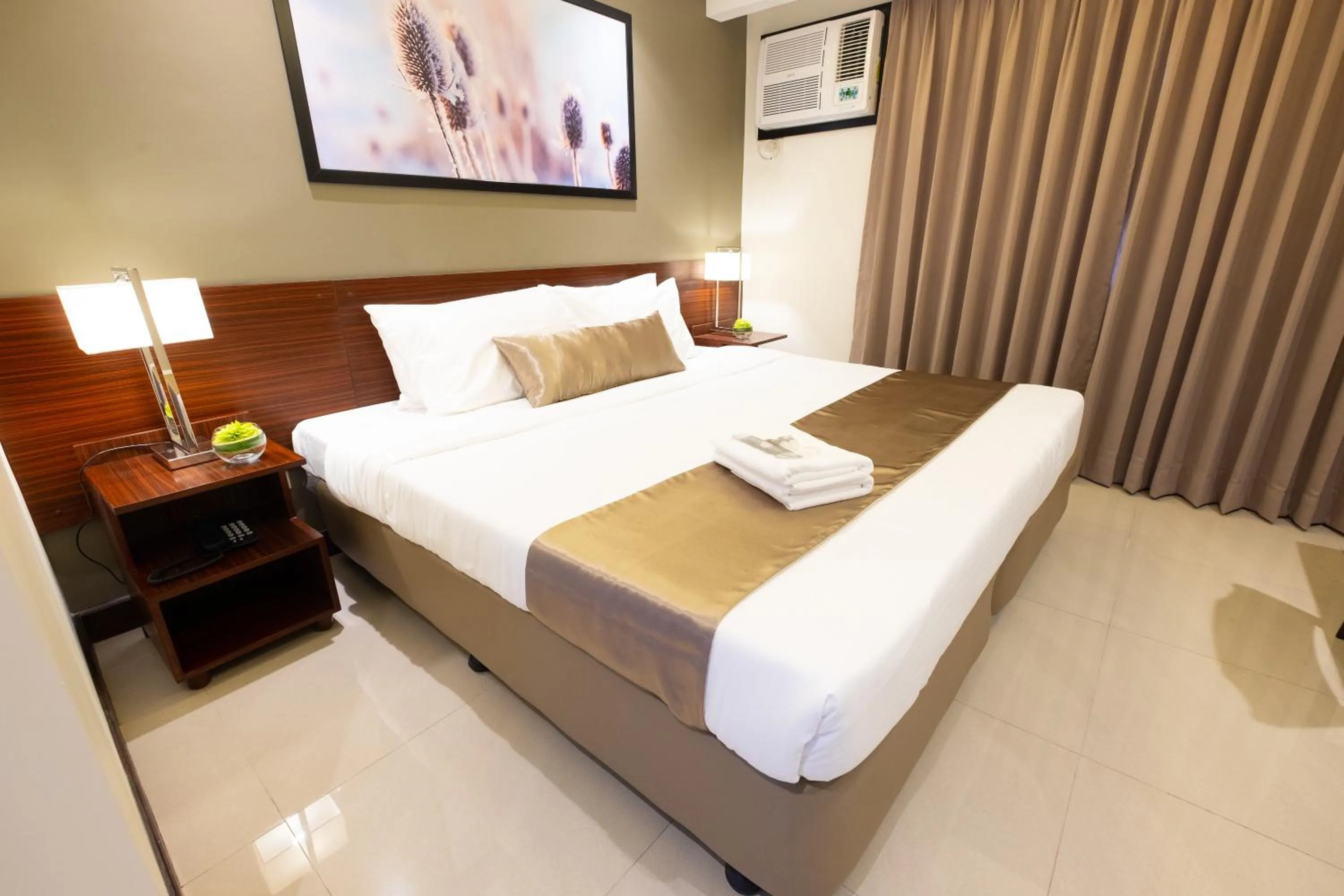 Bed in Soleil Suites Cebu