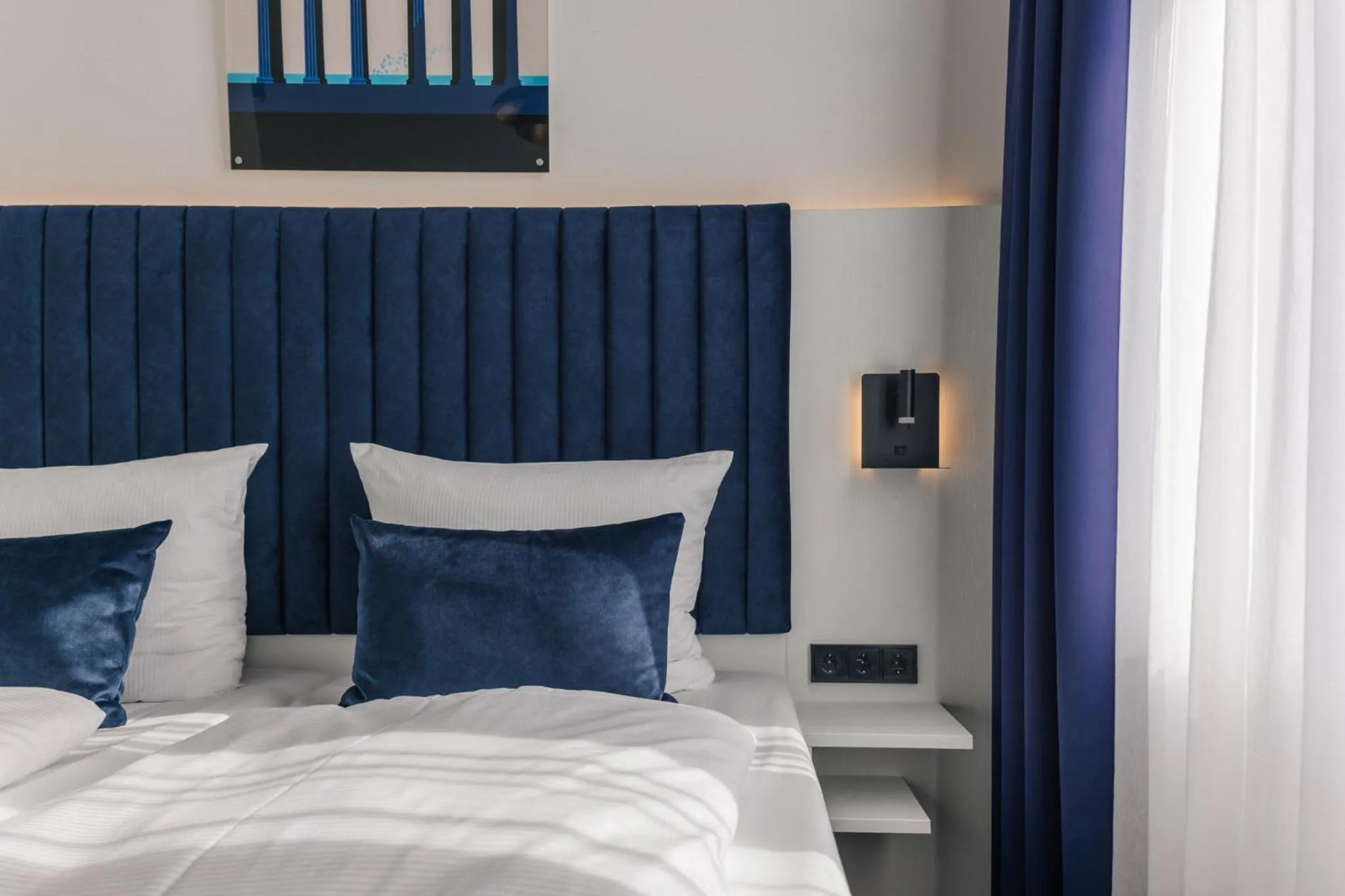 Bed in Homaris East Side