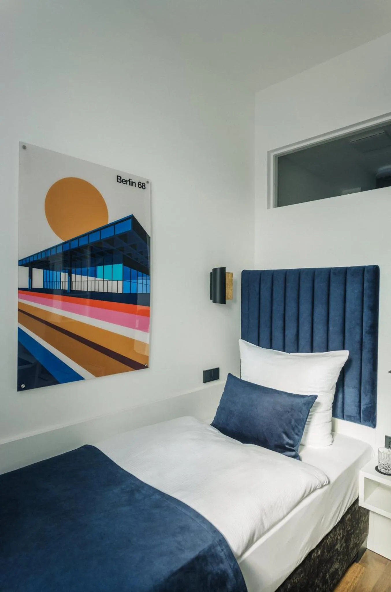 Bed in Homaris East Side