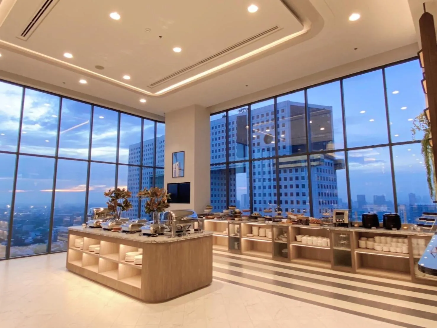 Breakfast in The Quarter Ratchayothin by UHG