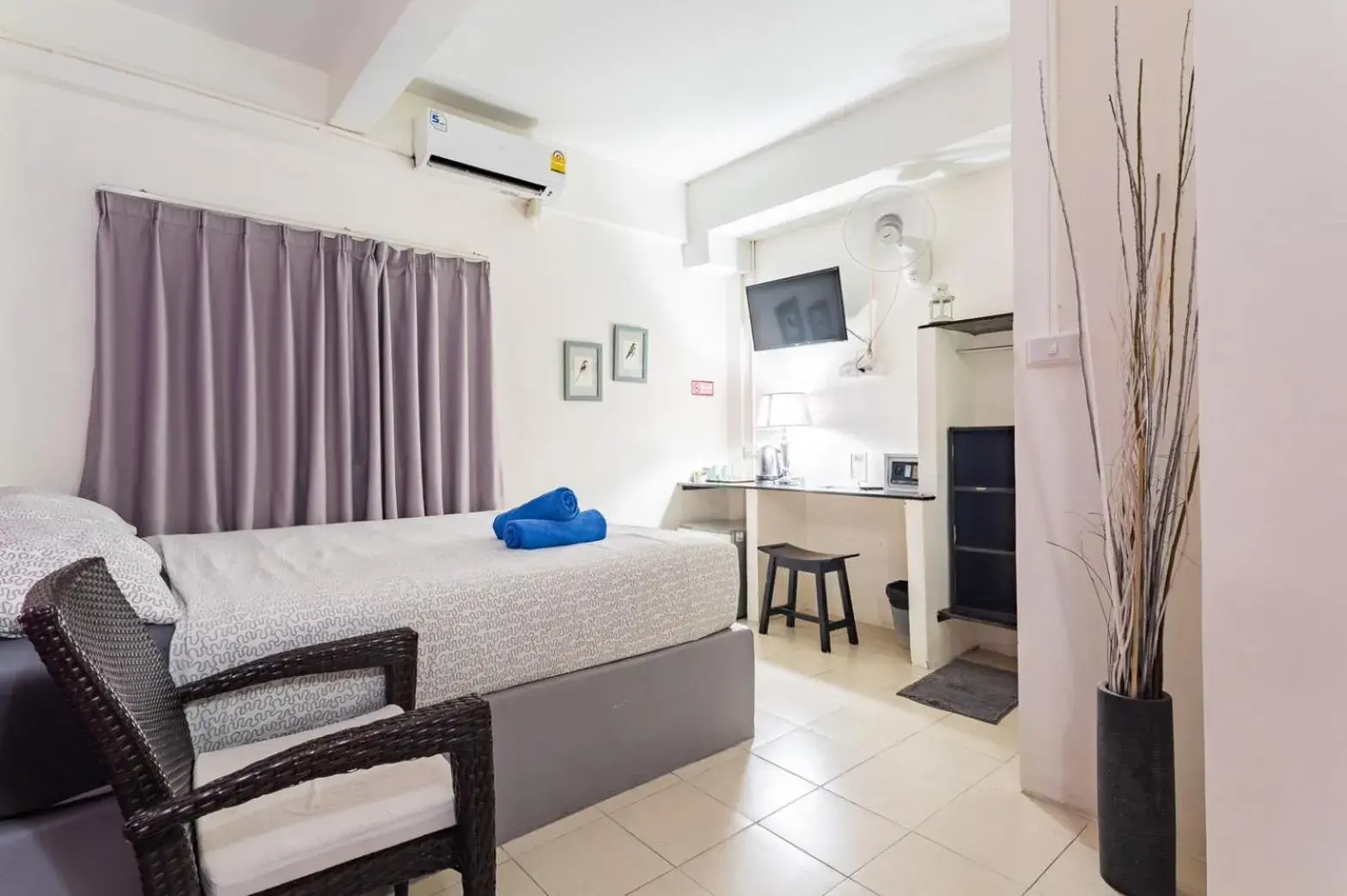 Photo of the whole room, Bed in THE BEACH CHA AM Guest House Photo of the whole room, Bed in THE BEACH CHA AM Guest House