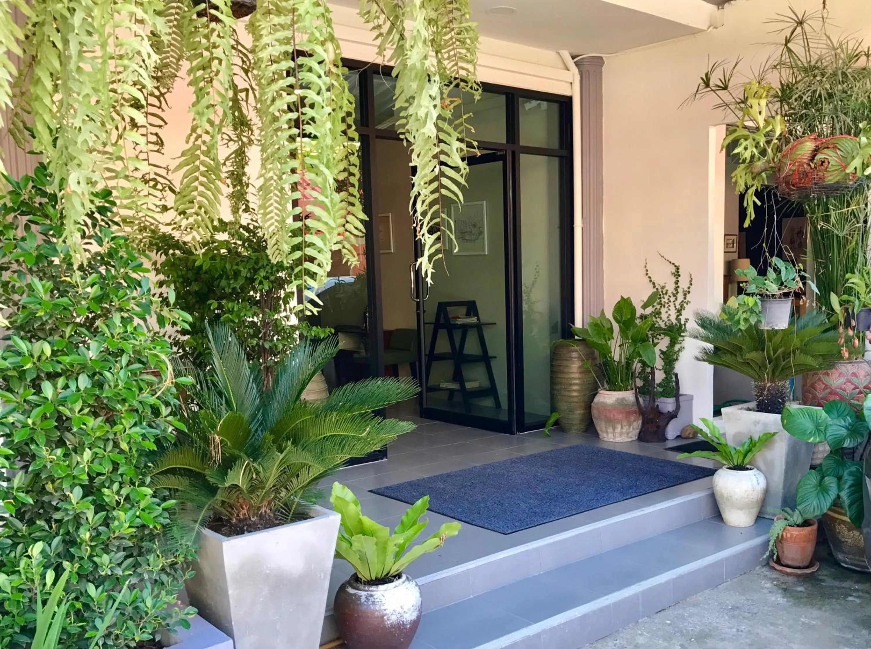 Property building in THE BEACH CHA AM Guest House