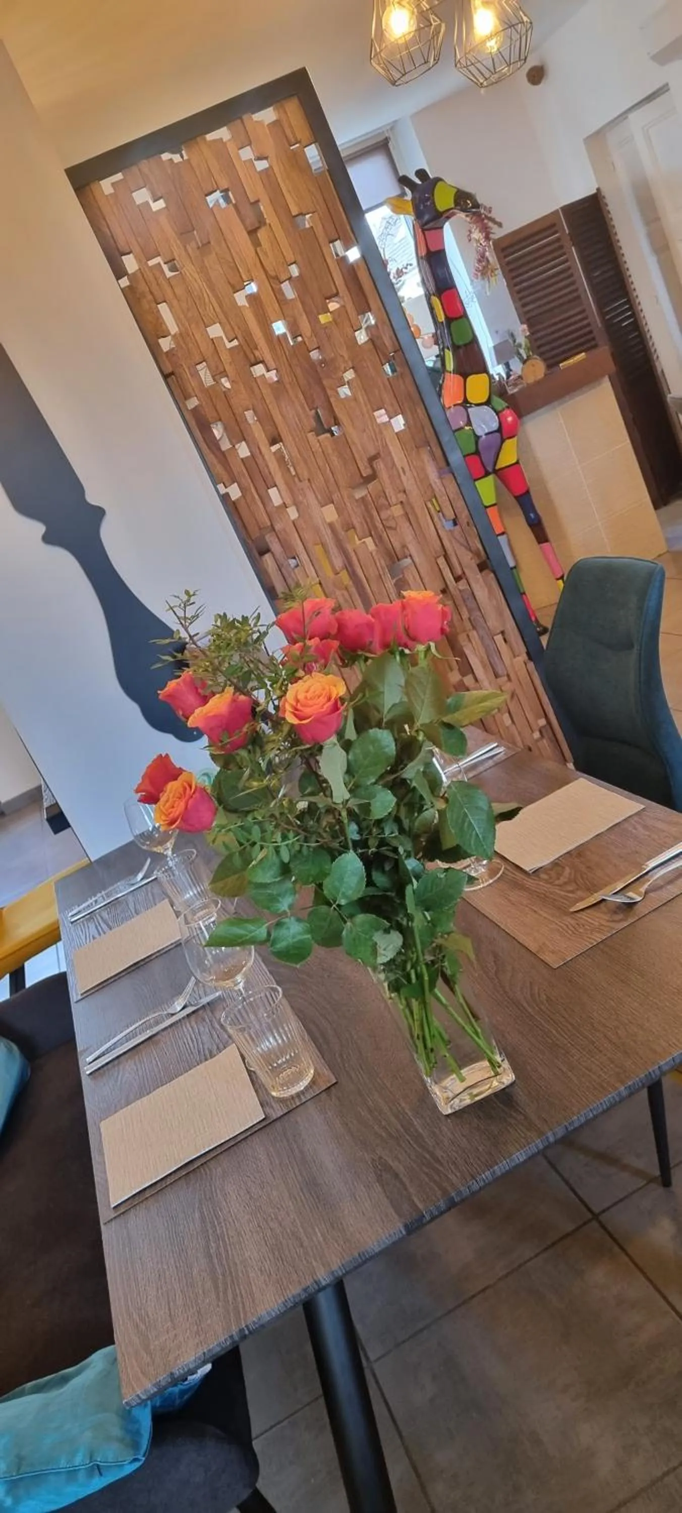 HÔTEL Le 6 3 Home PORT EN BESSIN Parking privé gratuit