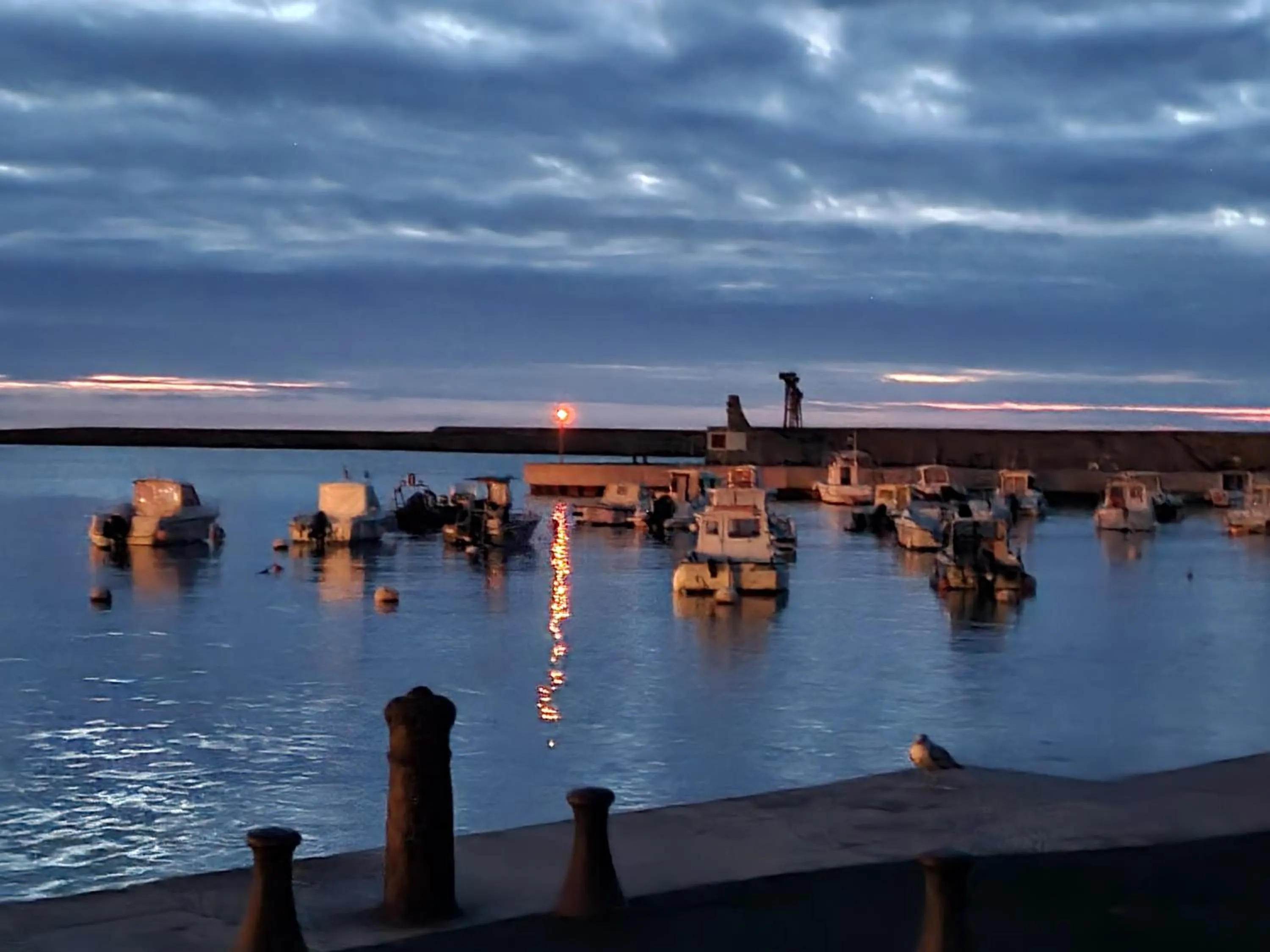 HÔTEL Le 6 3 Home PORT EN BESSIN Parking privé gratuit