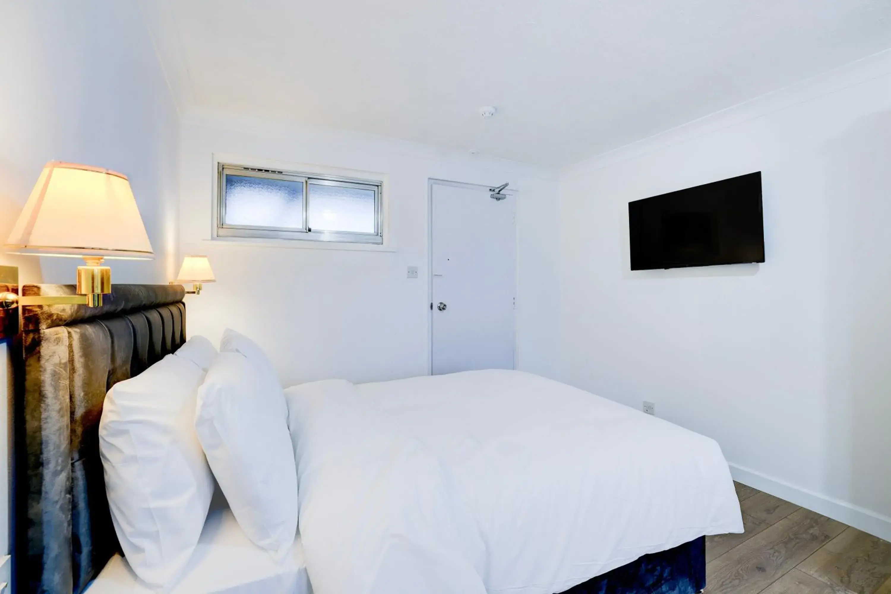 Bedroom, Bed in The Rivenhall Hotel in Witham, Chelmsford Bedroom, Bed in The Rivenhall Hotel in Witham, Chelmsford