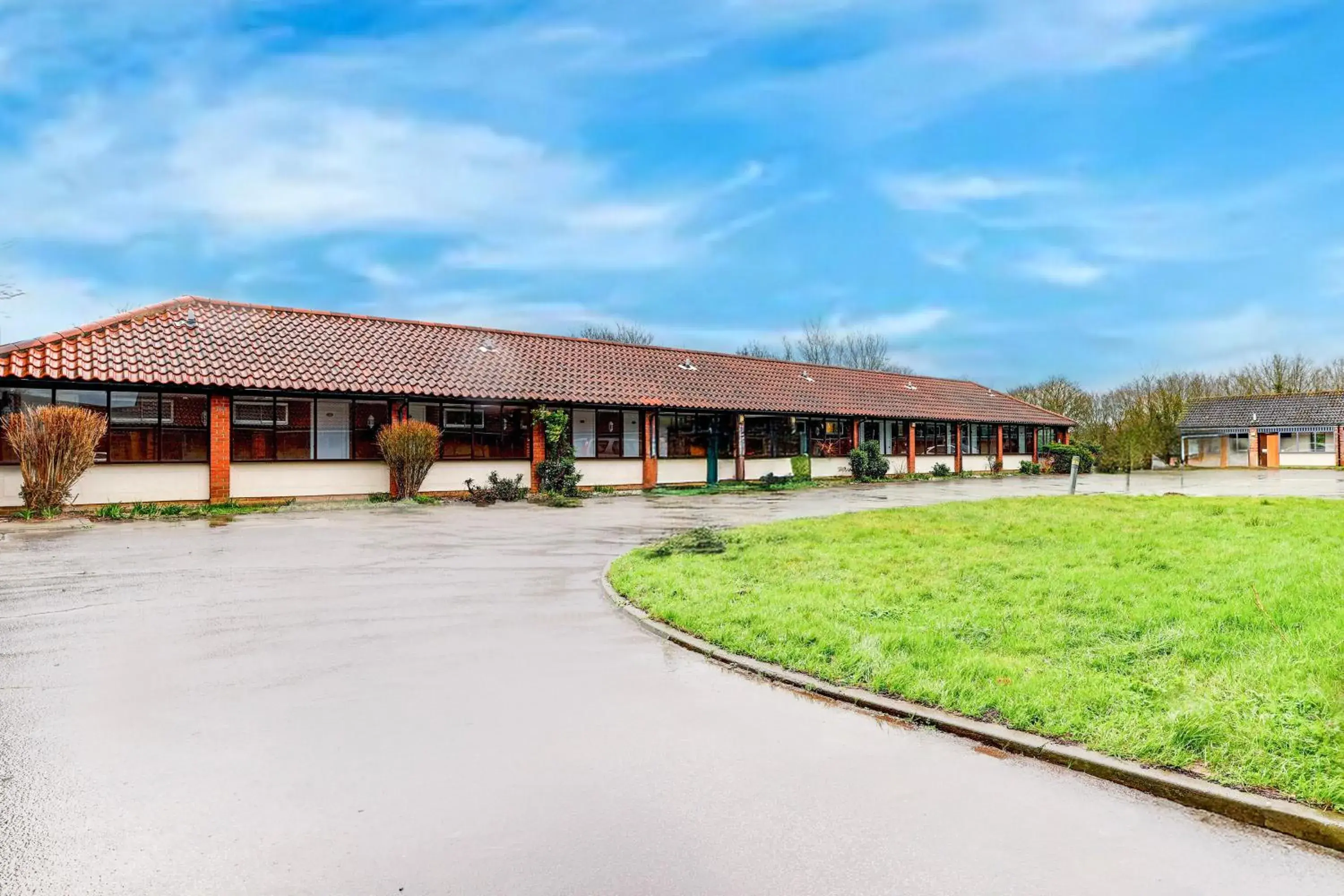 Lobby or reception in OYO The Rivenhall Hotel in Witham, Chelmsford Lobby or reception in OYO The Rivenhall Hotel in Witham, Chelmsford