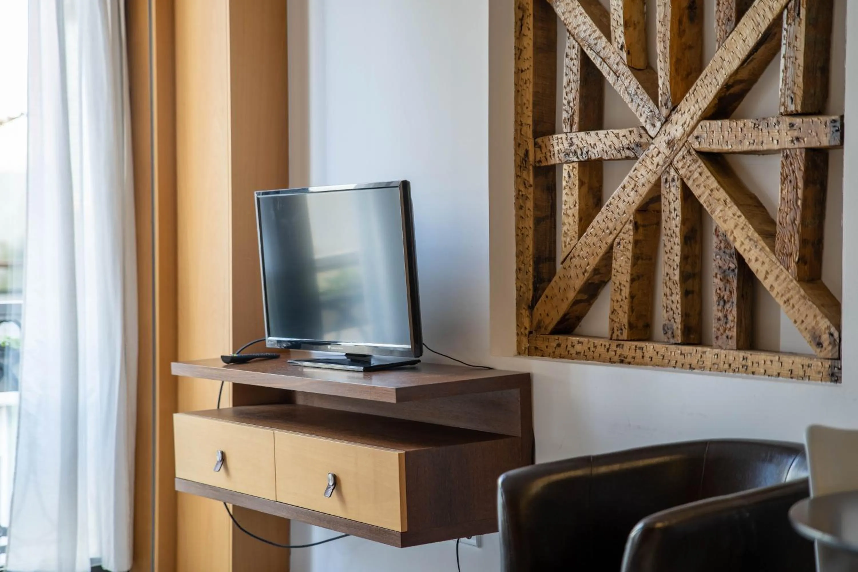 TV/Entertainment Center in Reis de Gaia