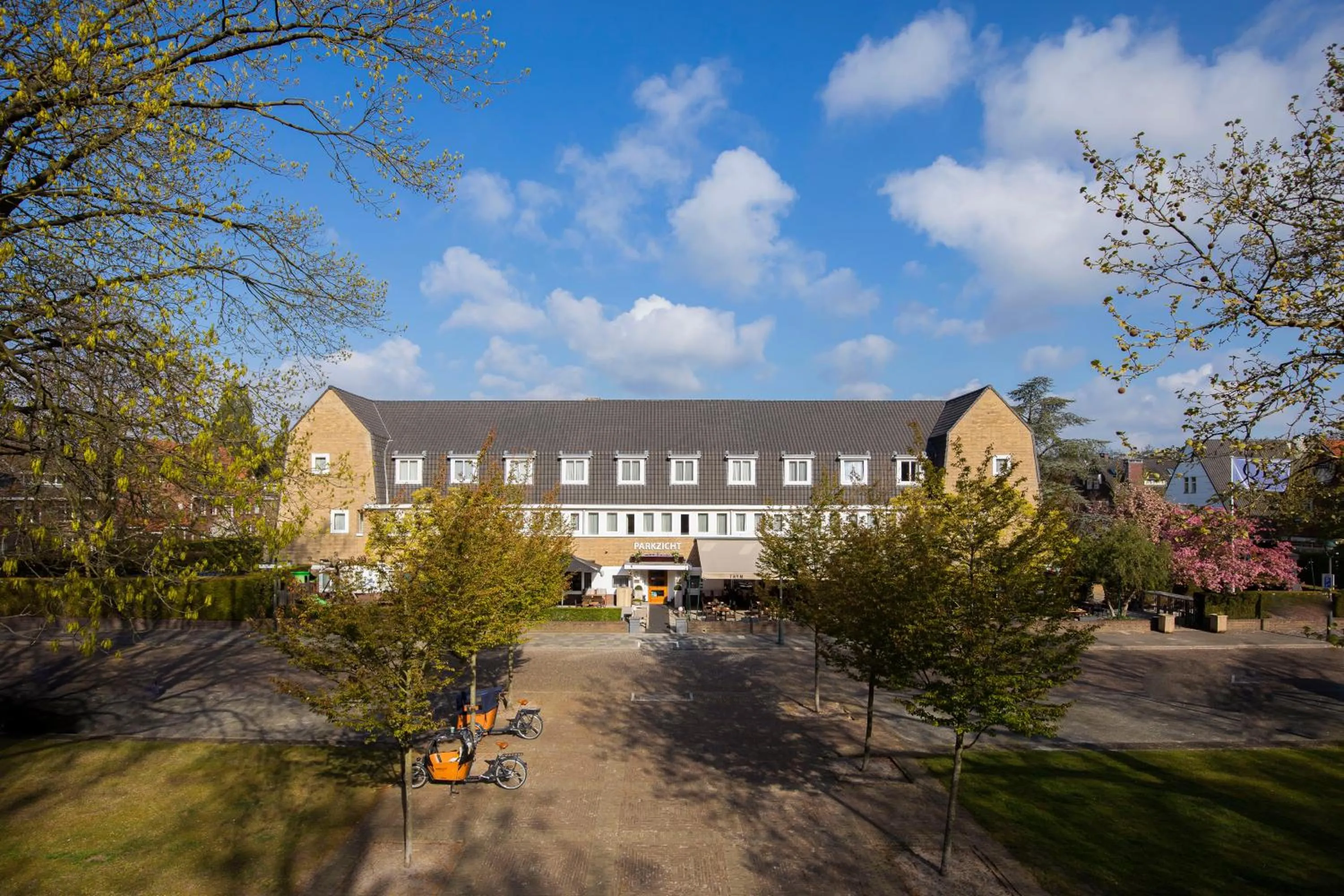 Property building in Hotel Parkzicht Eindhoven