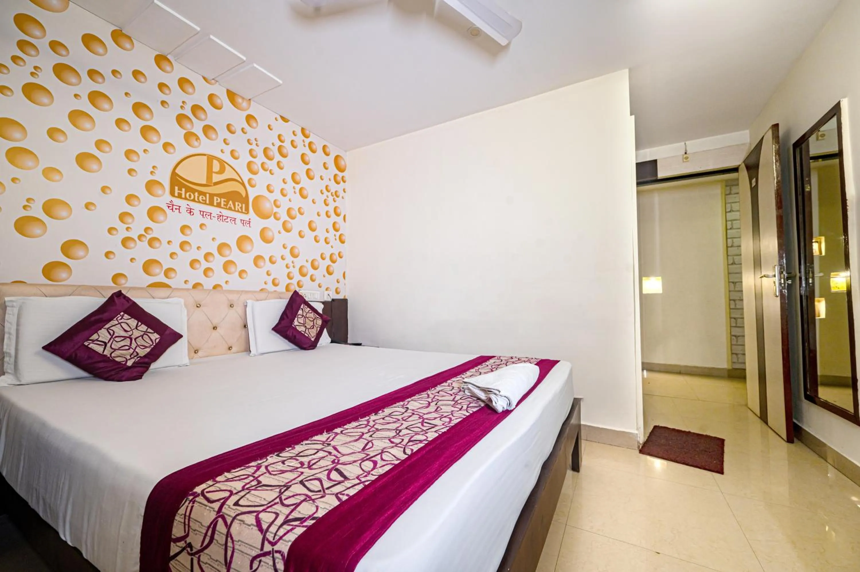 Bedroom in Hotel Pearl