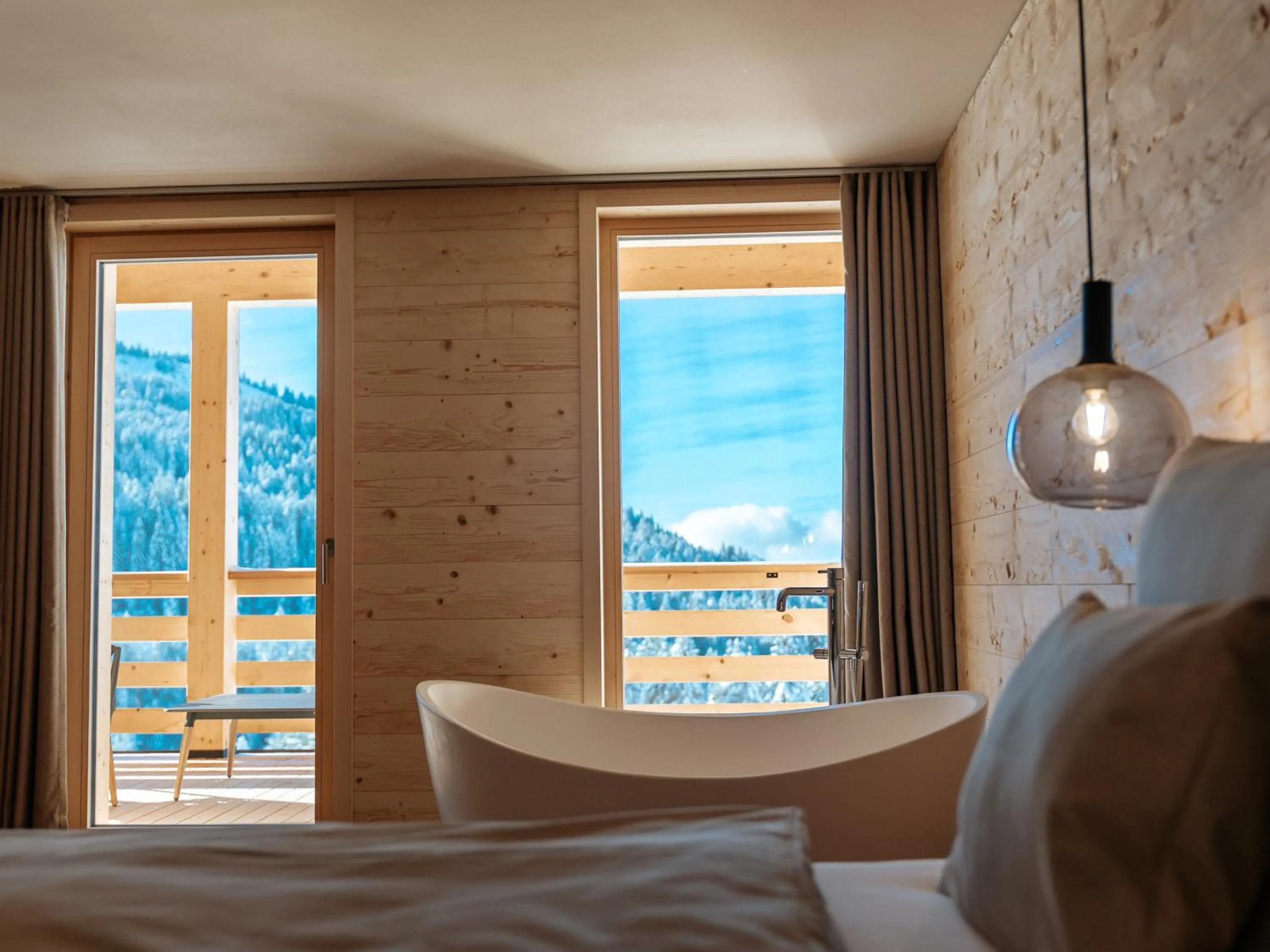 Bed in Berghotel Wald&Wiesn