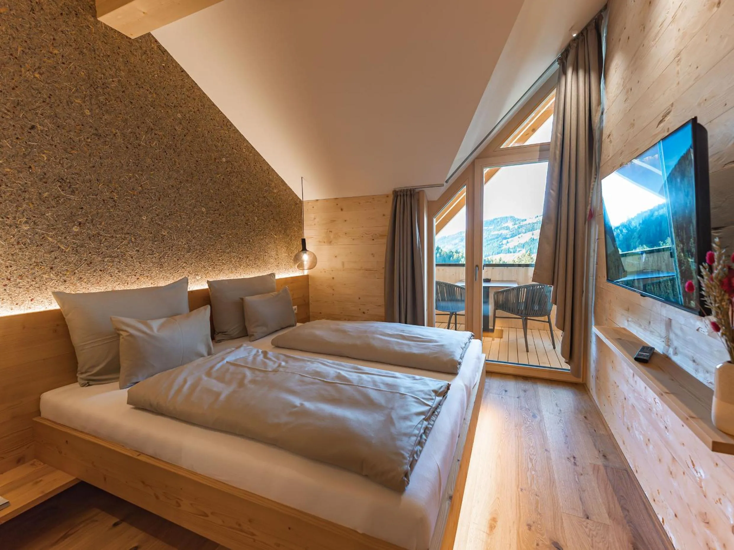 Bed in Berghotel Wald&Wiesn