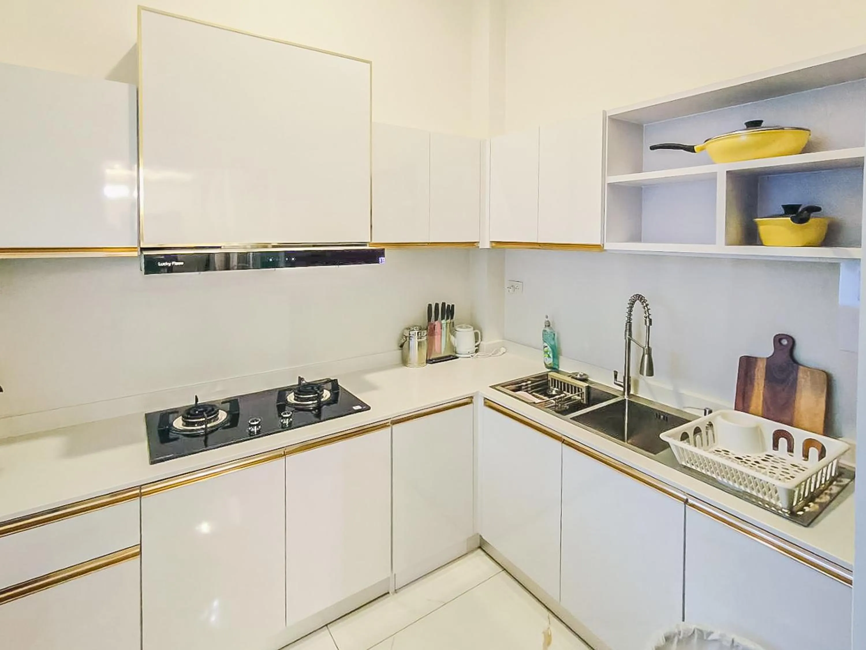 kitchen in 189Premier Villa Lamphun