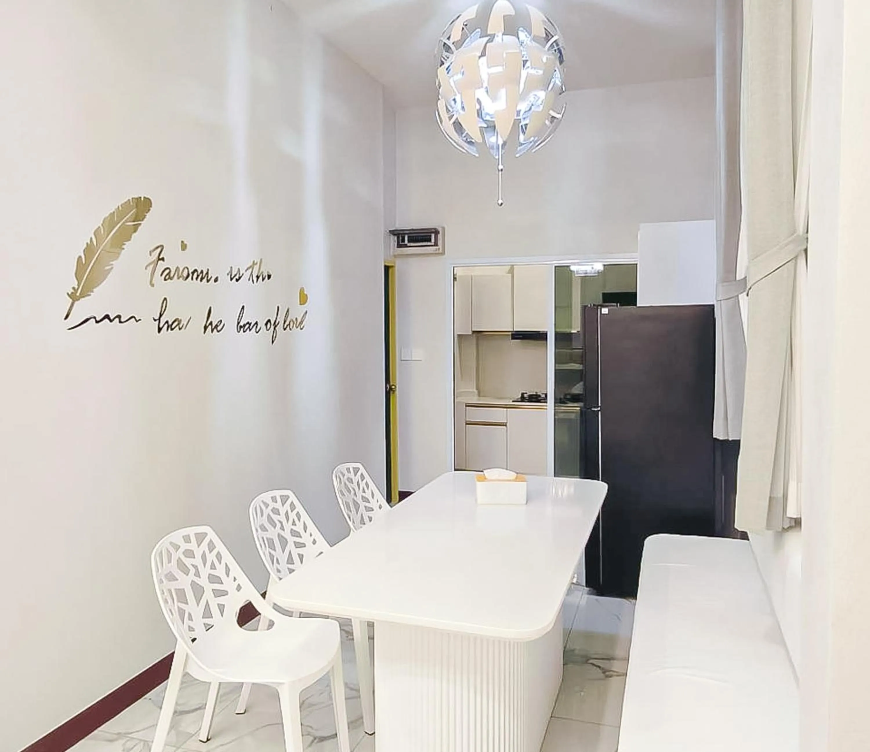 Dining area in 189Premier Villa Lamphun