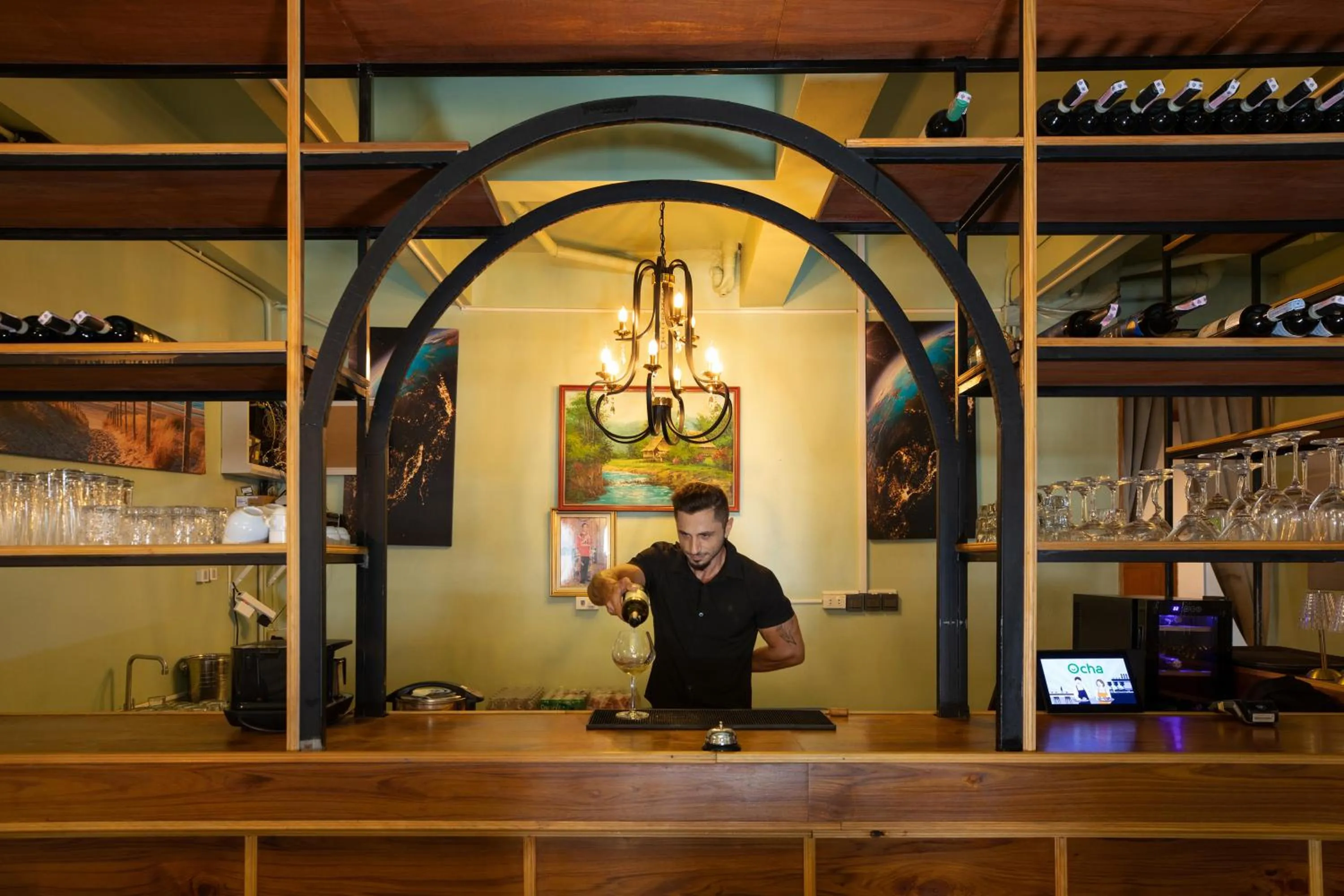 Restaurant/places to eat in Tuna Boutique Hotel Patong