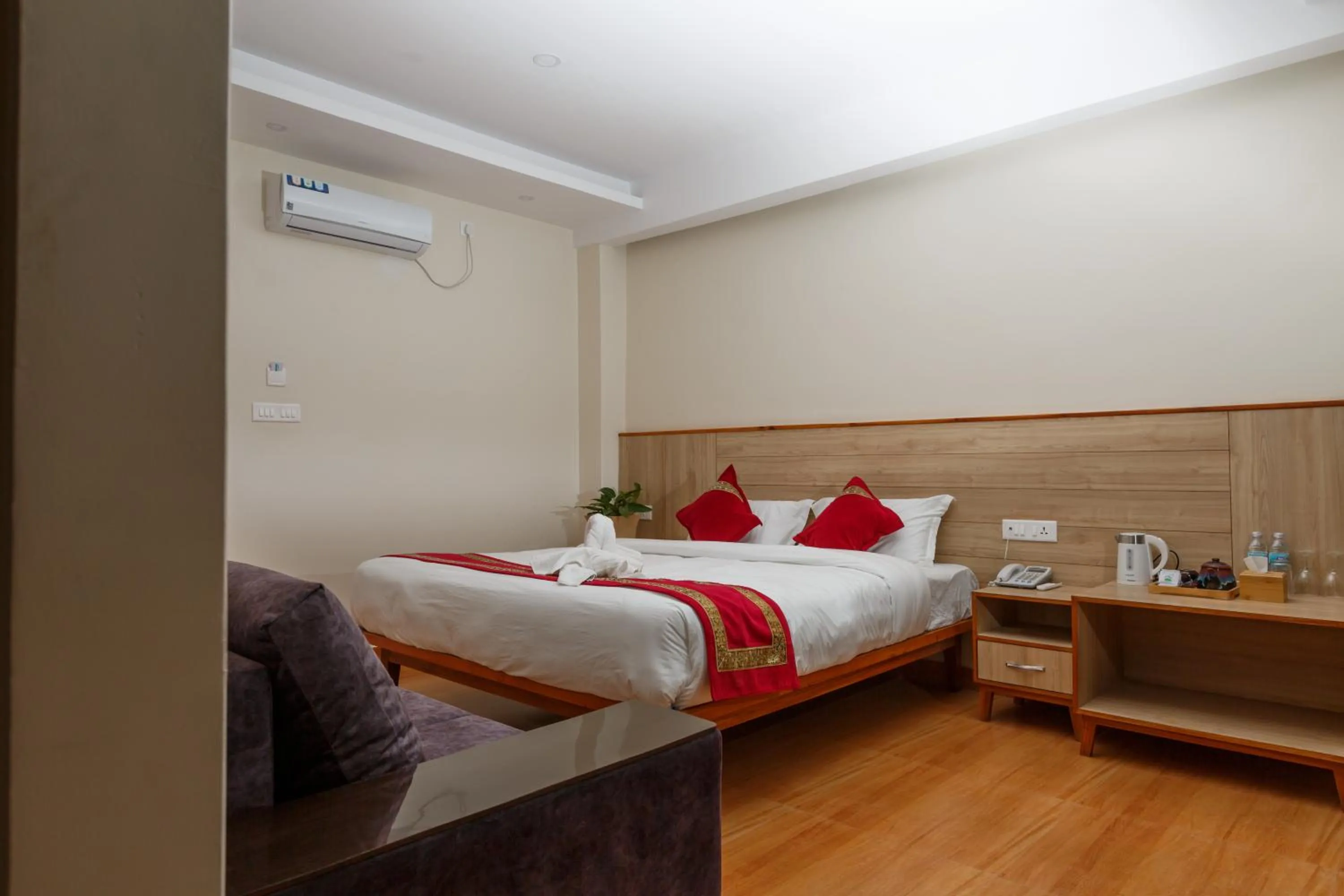 Bedroom, Bed in Samiyog Tourist Resort