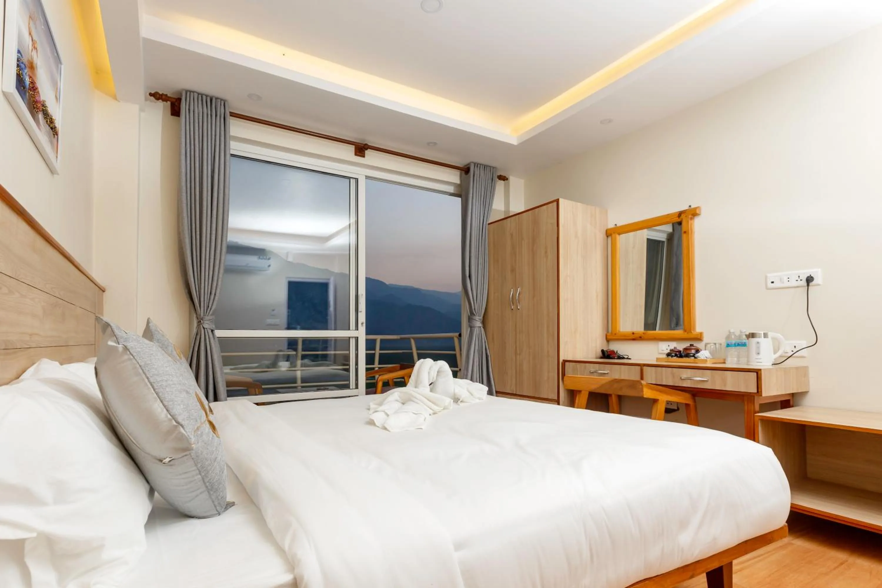 Bedroom, Bed in Samiyog Tourist Resort