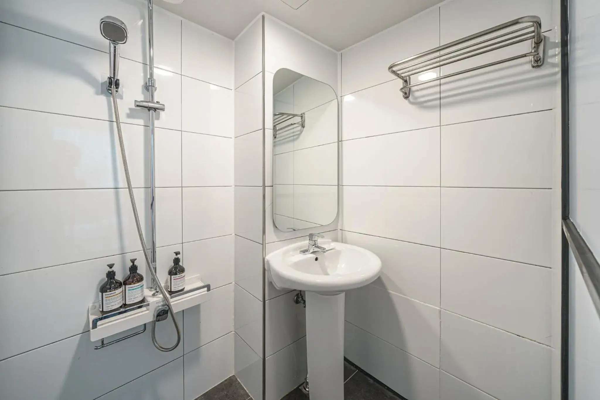 Double Room in No 25 Hotel Dongam Branch Double Room in No 25 Hotel Dongam Branch