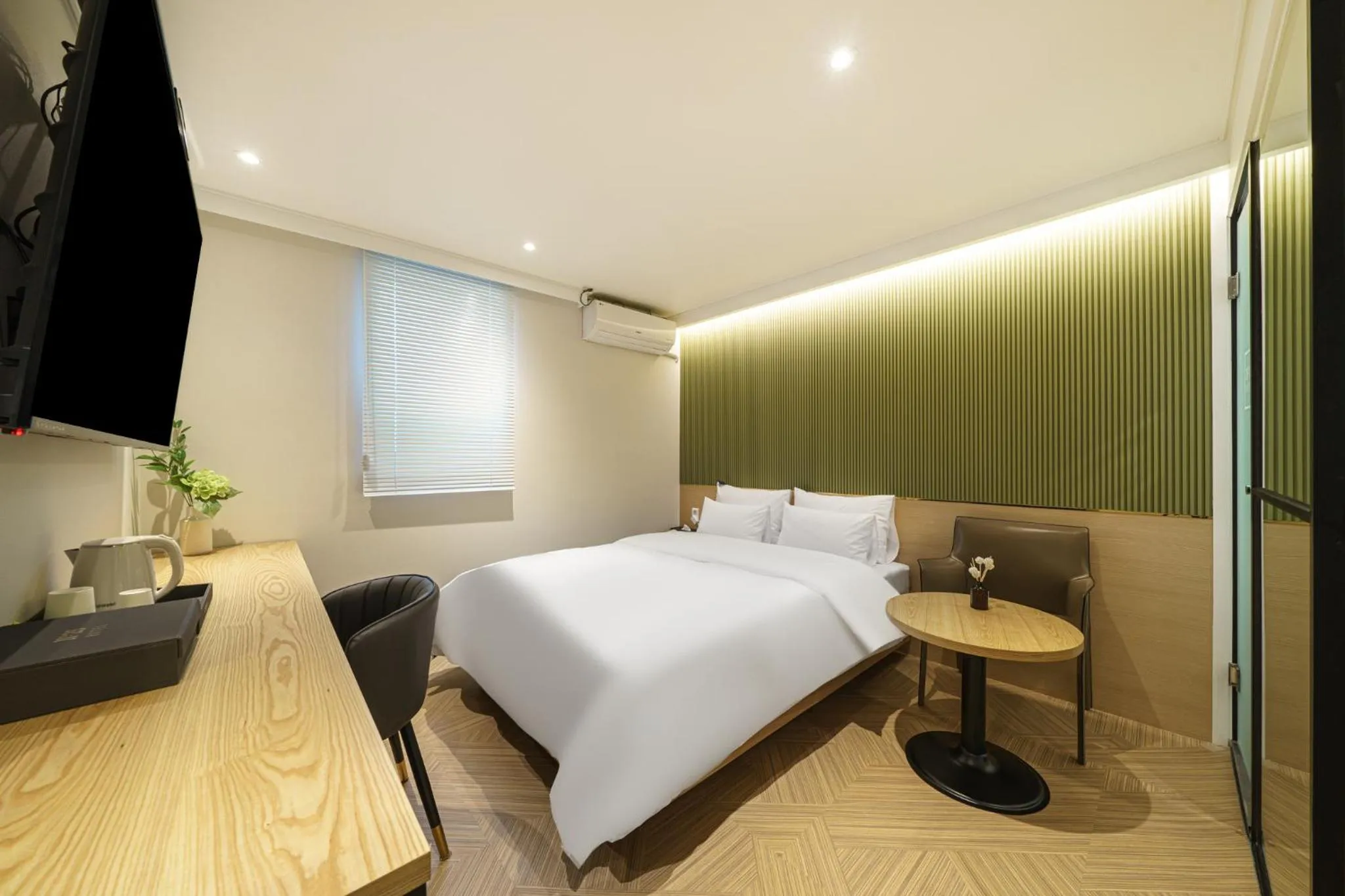 Bedroom, Bed in No 25 Hotel Dongam Branch
