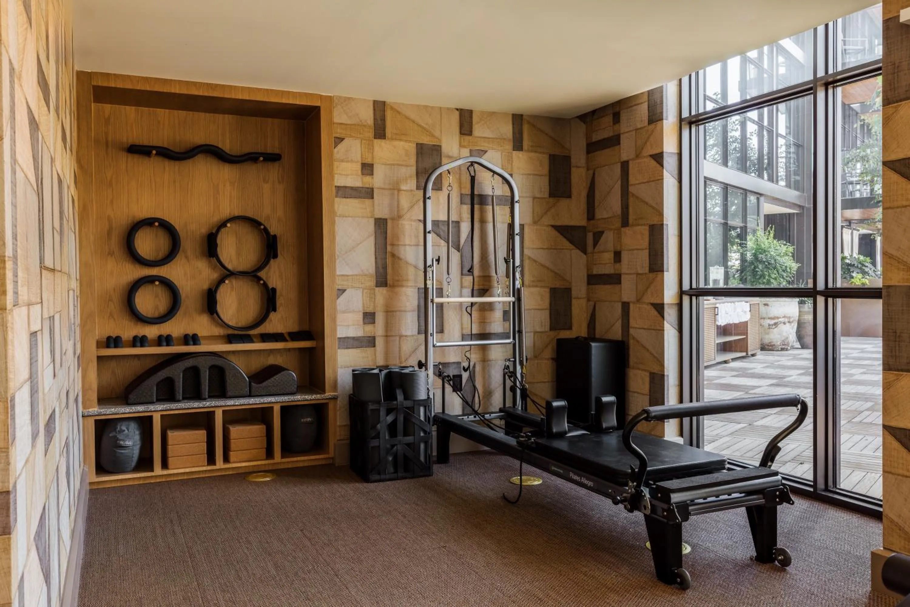 Fitness centre/facilities in Bowie House, Auberge Collection