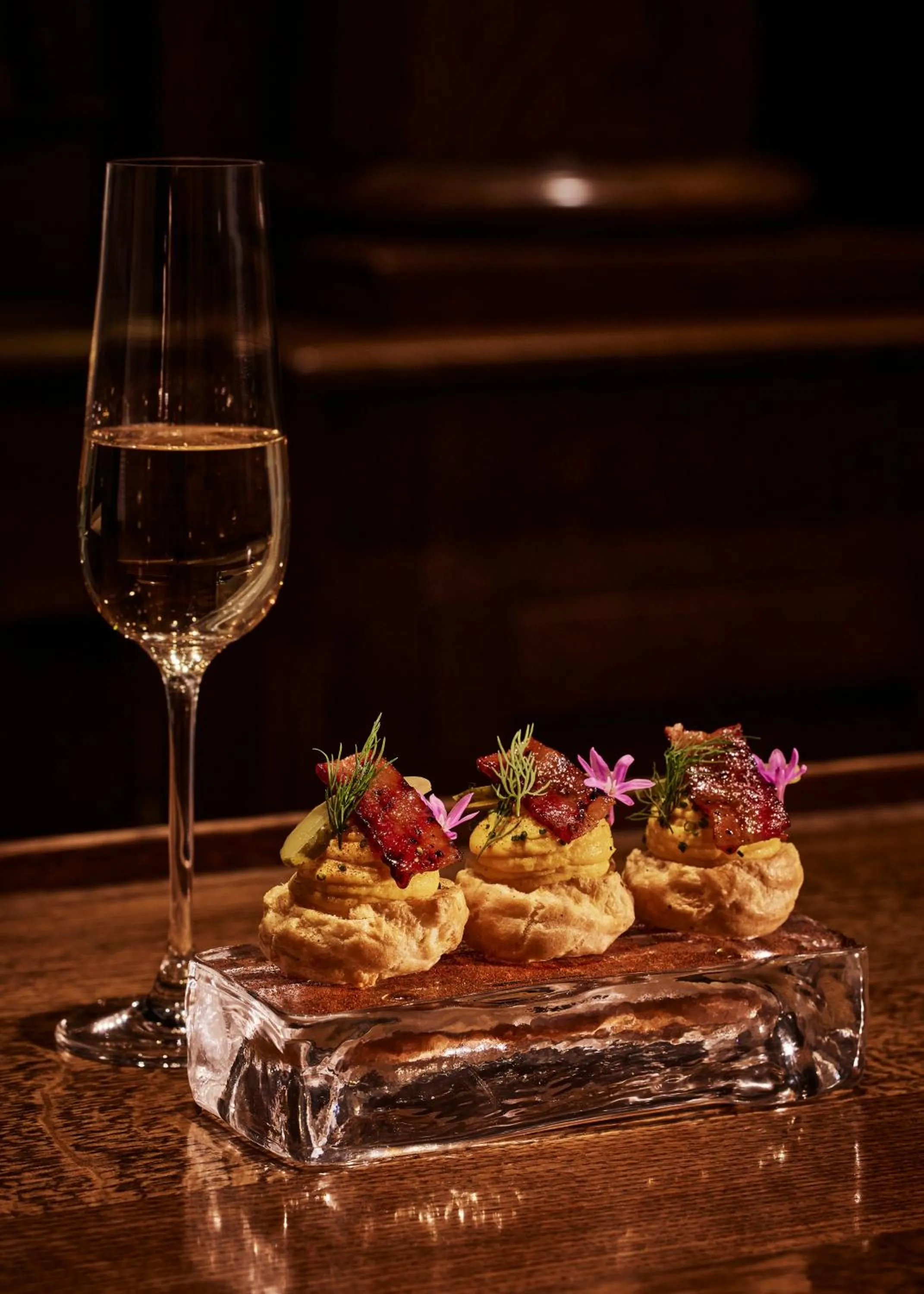 Restaurant/places to eat in Bowie House, Auberge Collection