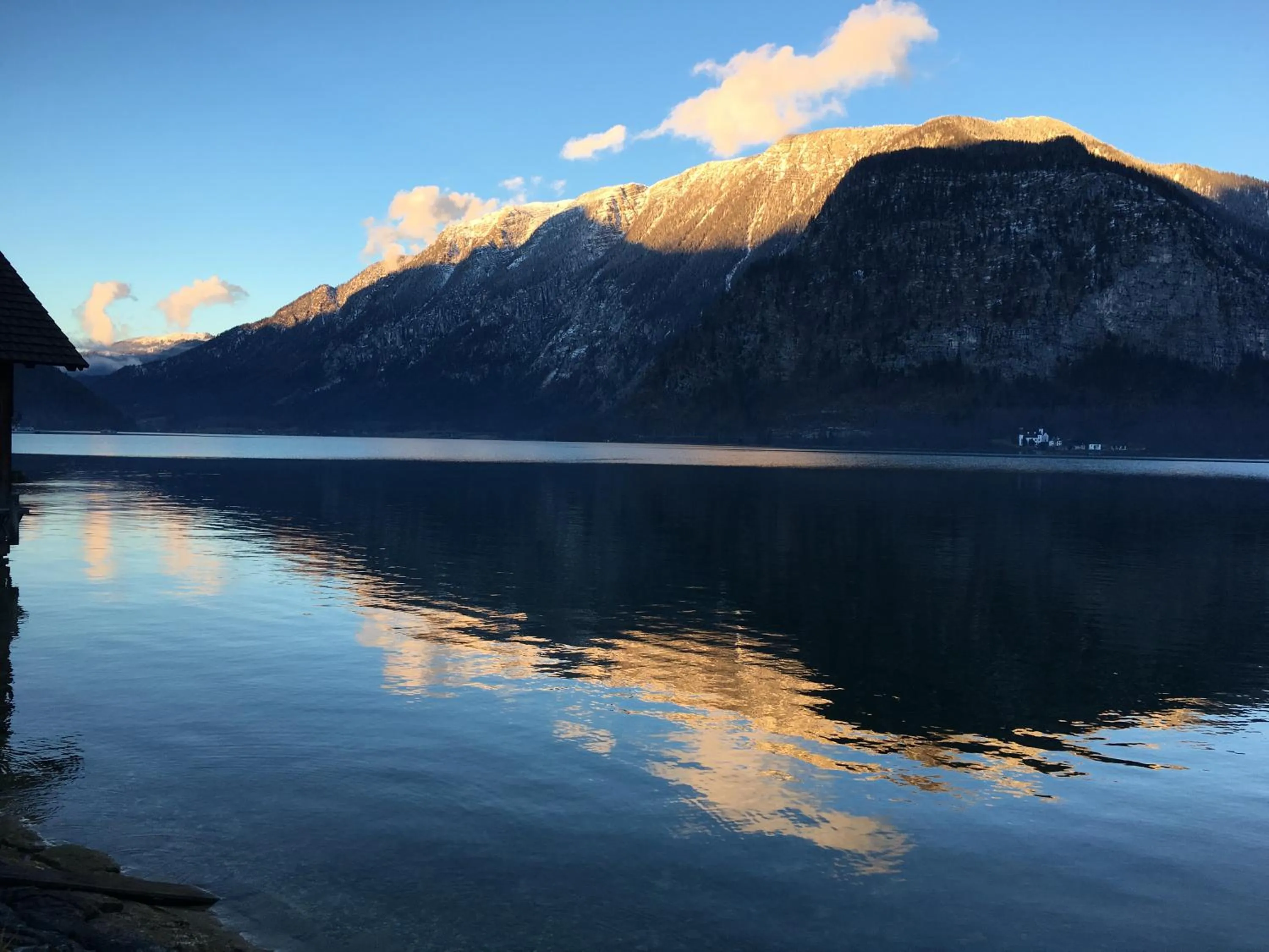 Beach in Hallstatt Hideaway - Adults only
