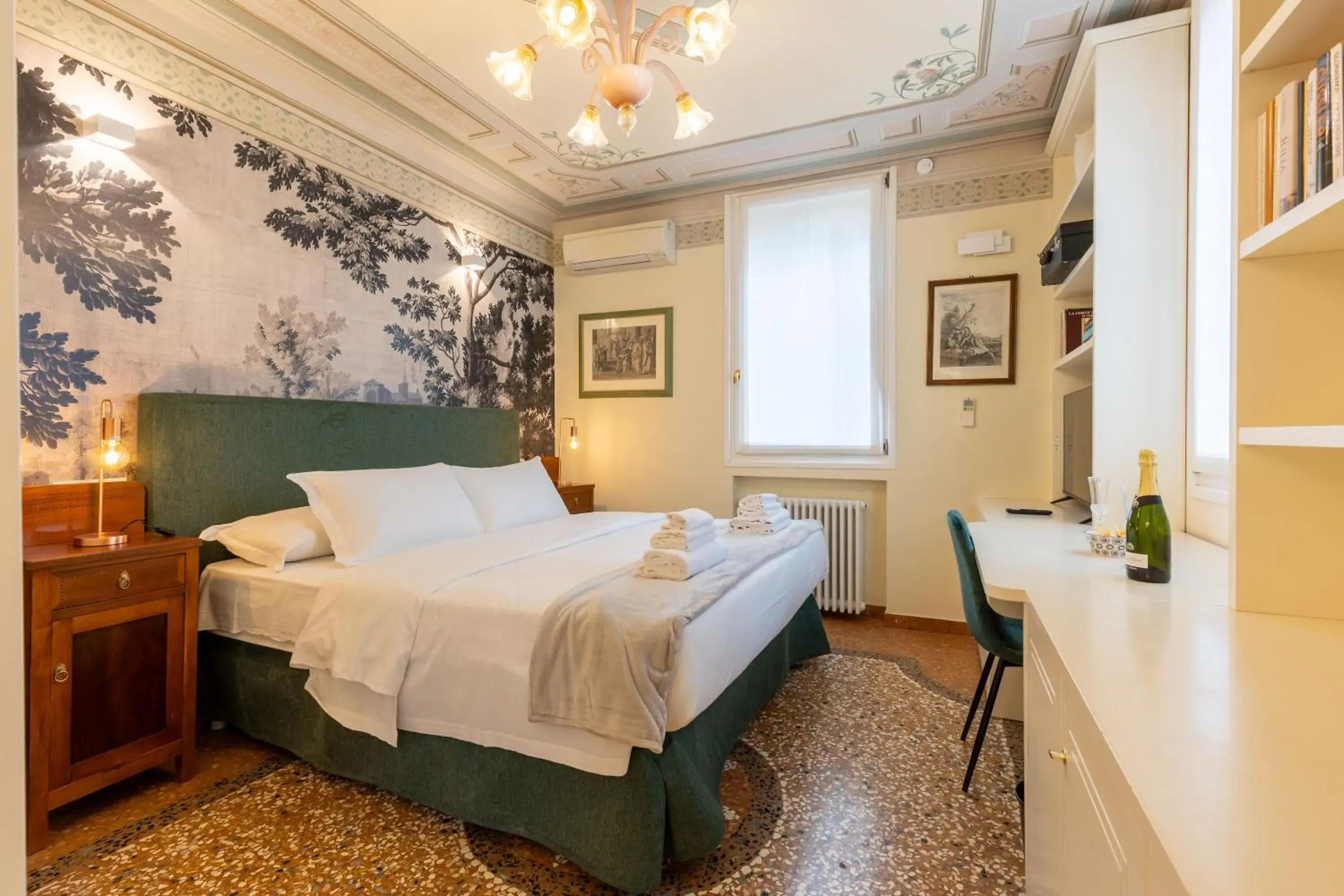 Bed in BolognaRoomscom - Villa Bottrigari Bed in BolognaRoomscom - Villa Bottrigari